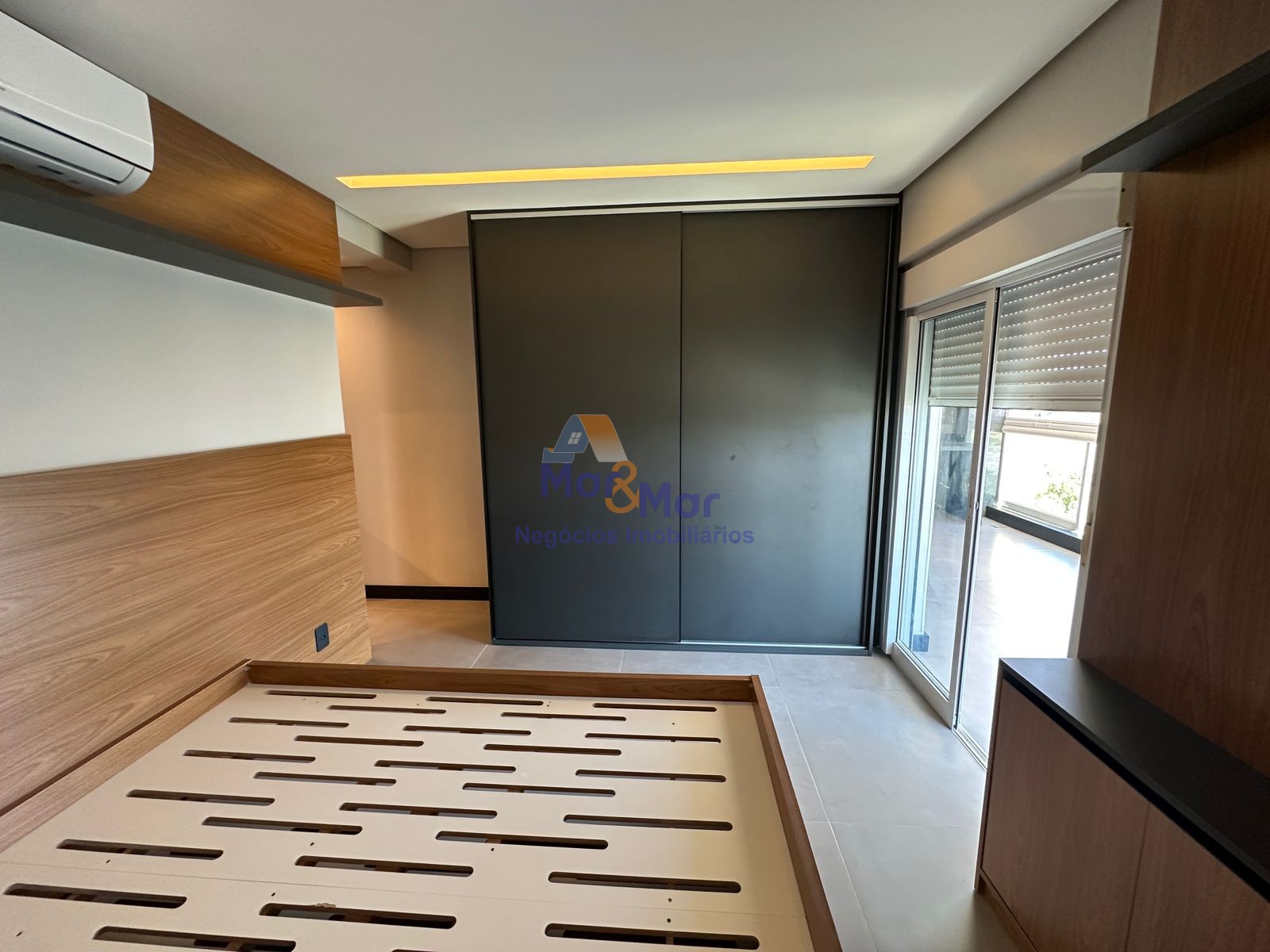 Apartamento na Praia das Astúrias, Guarujá - SP