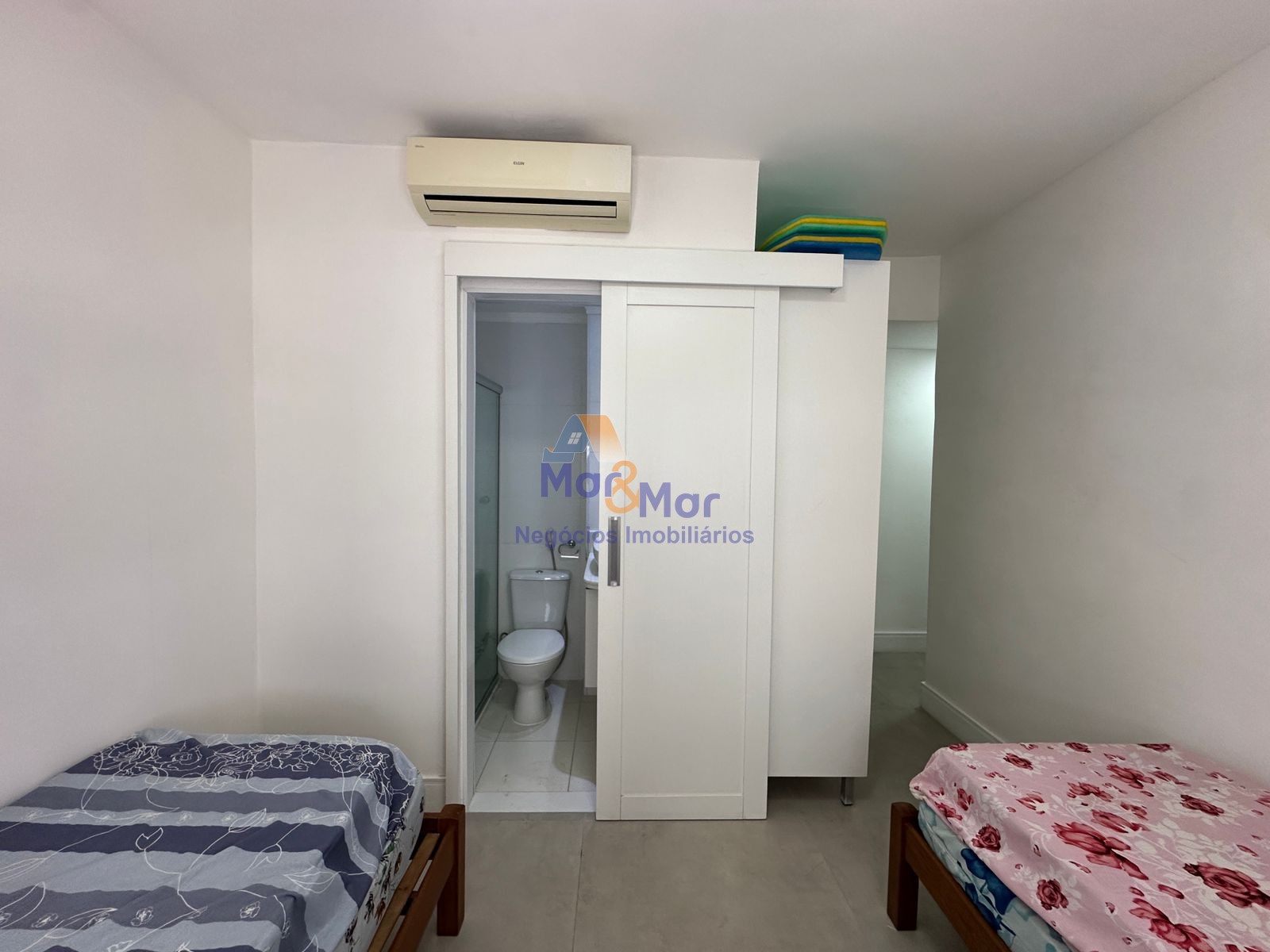 Apartamento na Praia das Astúrias, Guarujá - SP