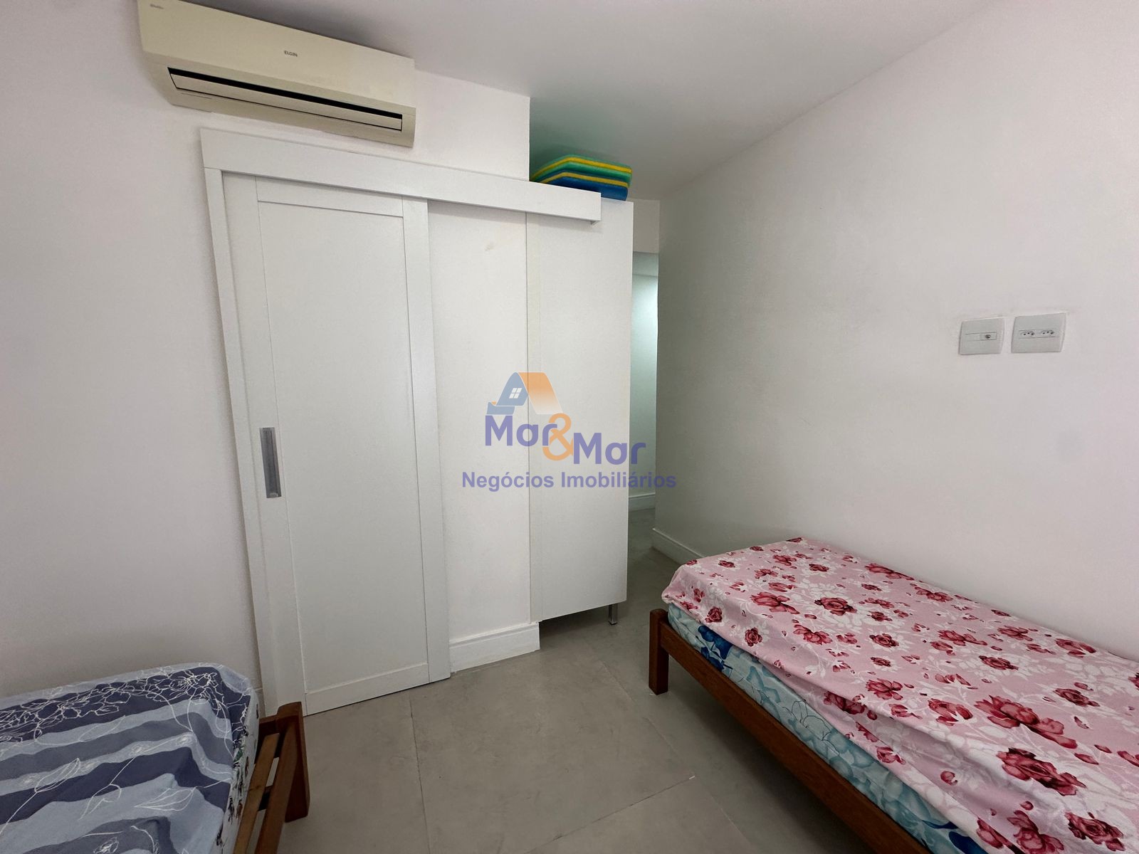 Apartamento na Praia das Astúrias, Guarujá - SP