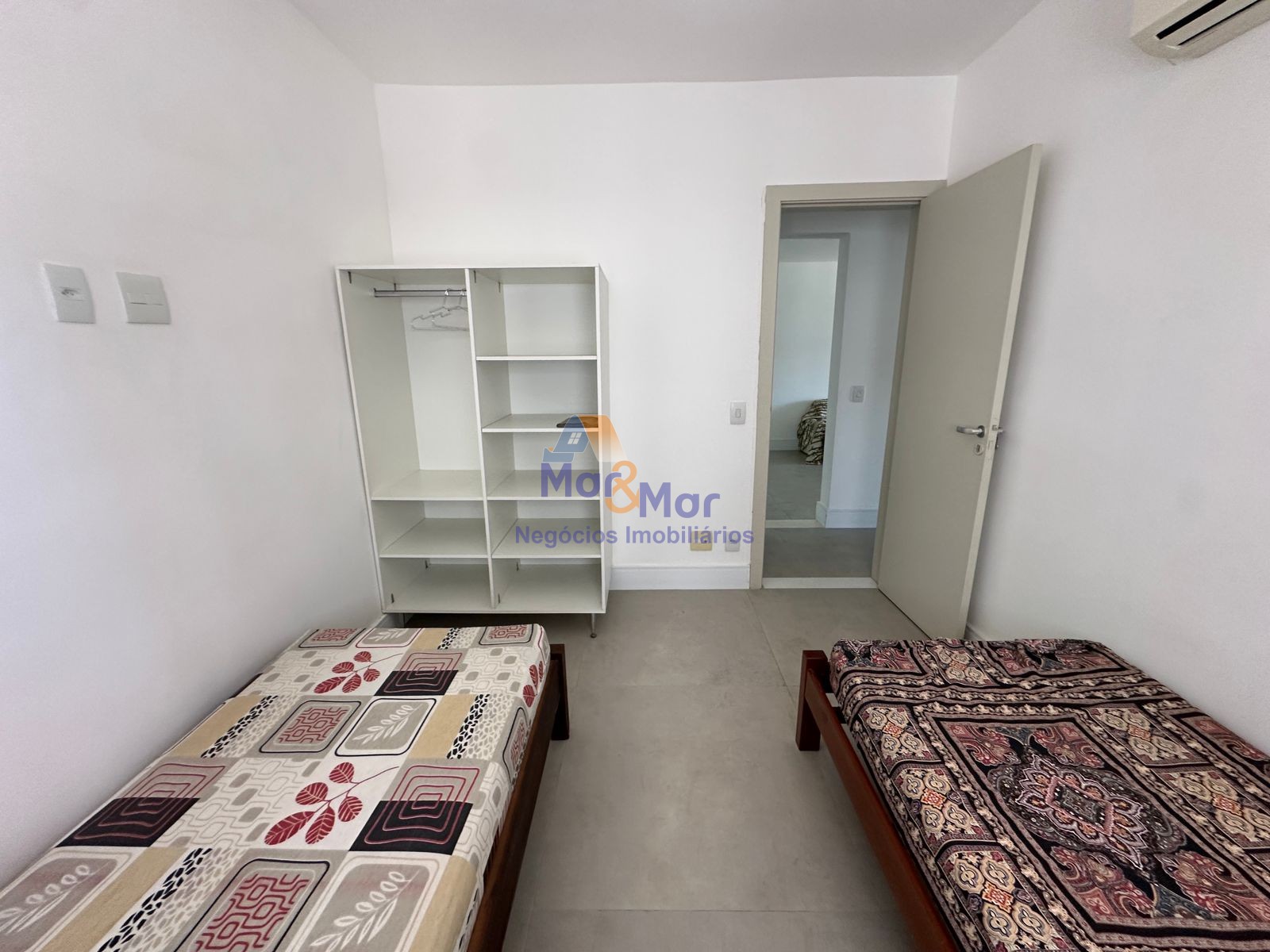 Apartamento na Praia das Astúrias, Guarujá - SP