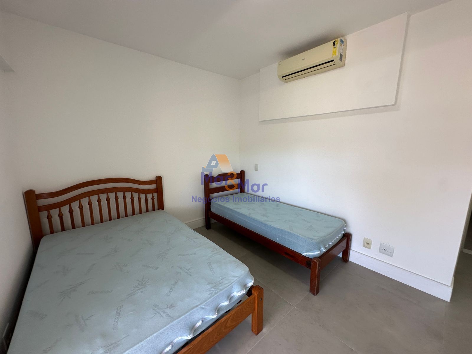 Apartamento na Praia das Astúrias, Guarujá - SP