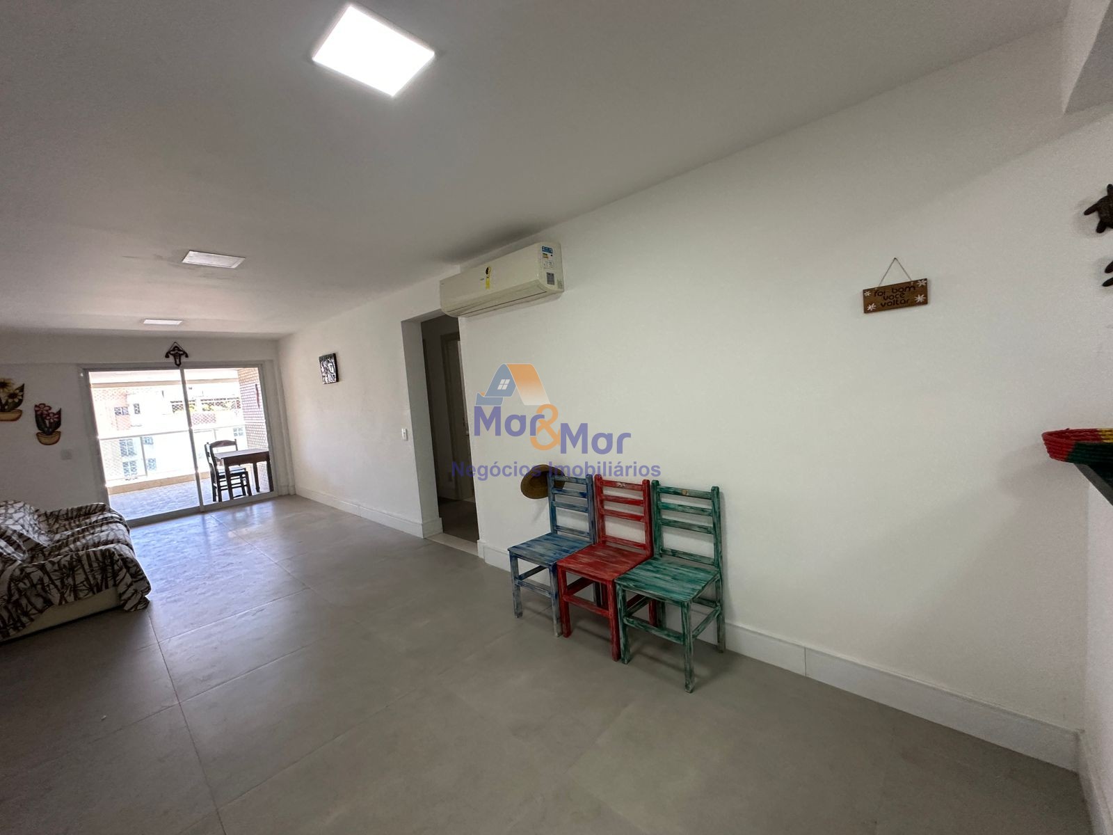 Apartamento na Praia das Astúrias, Guarujá - SP