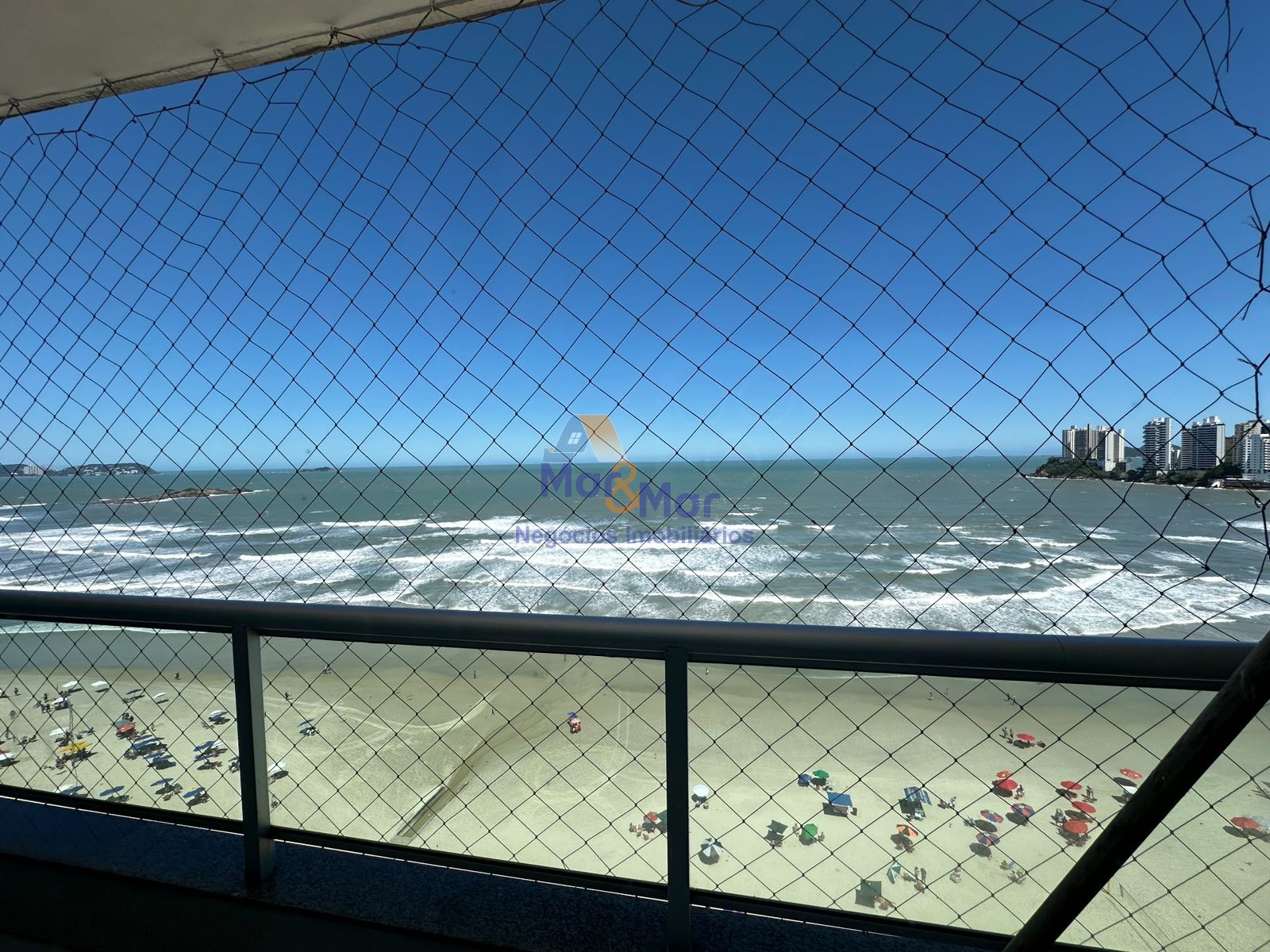 Apartamento Frente ao Mar-3-dormitorios-Pitangueiras