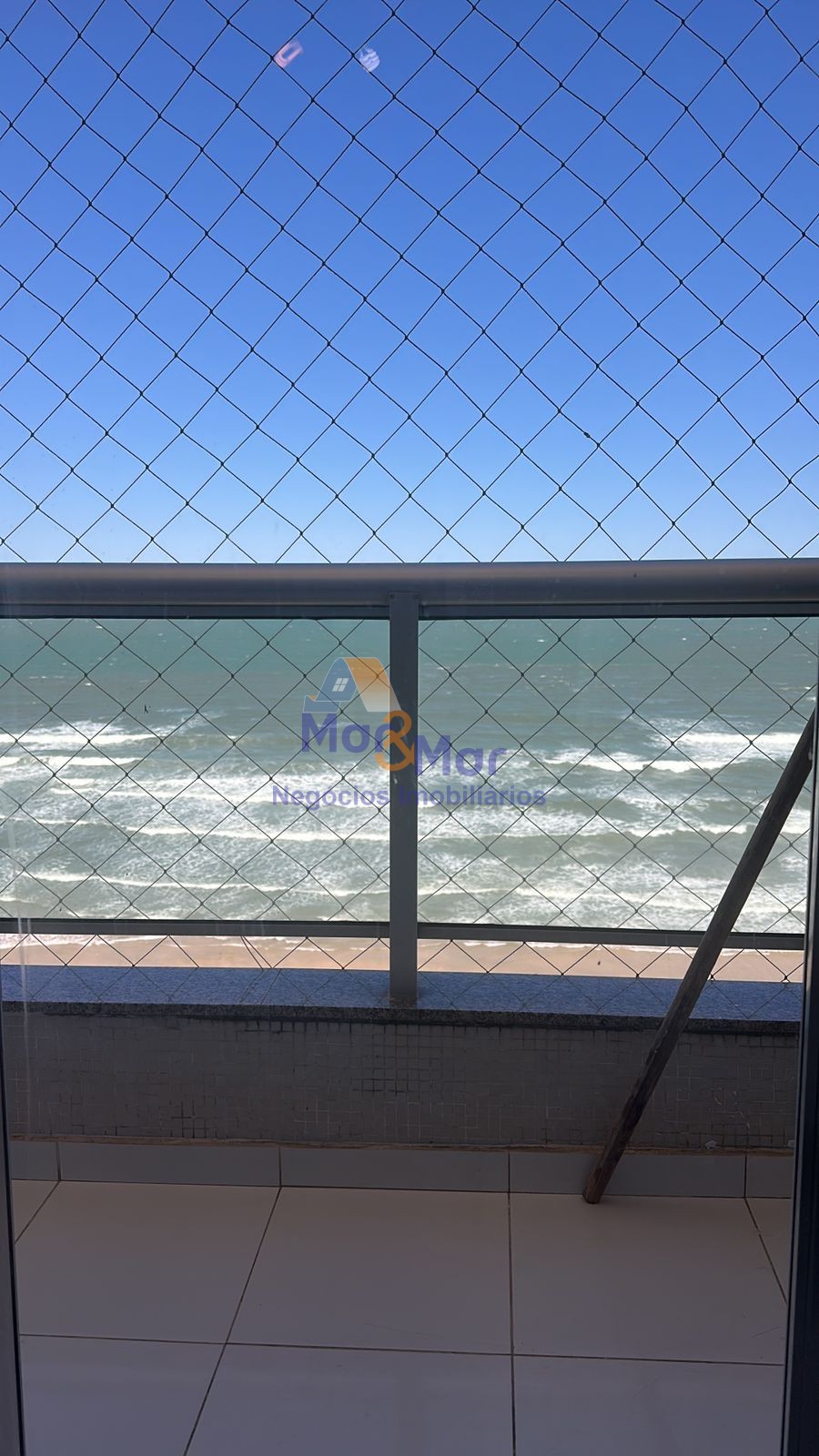 Apartamento Frente ao Mar-3-dormitorios-Pitangueiras