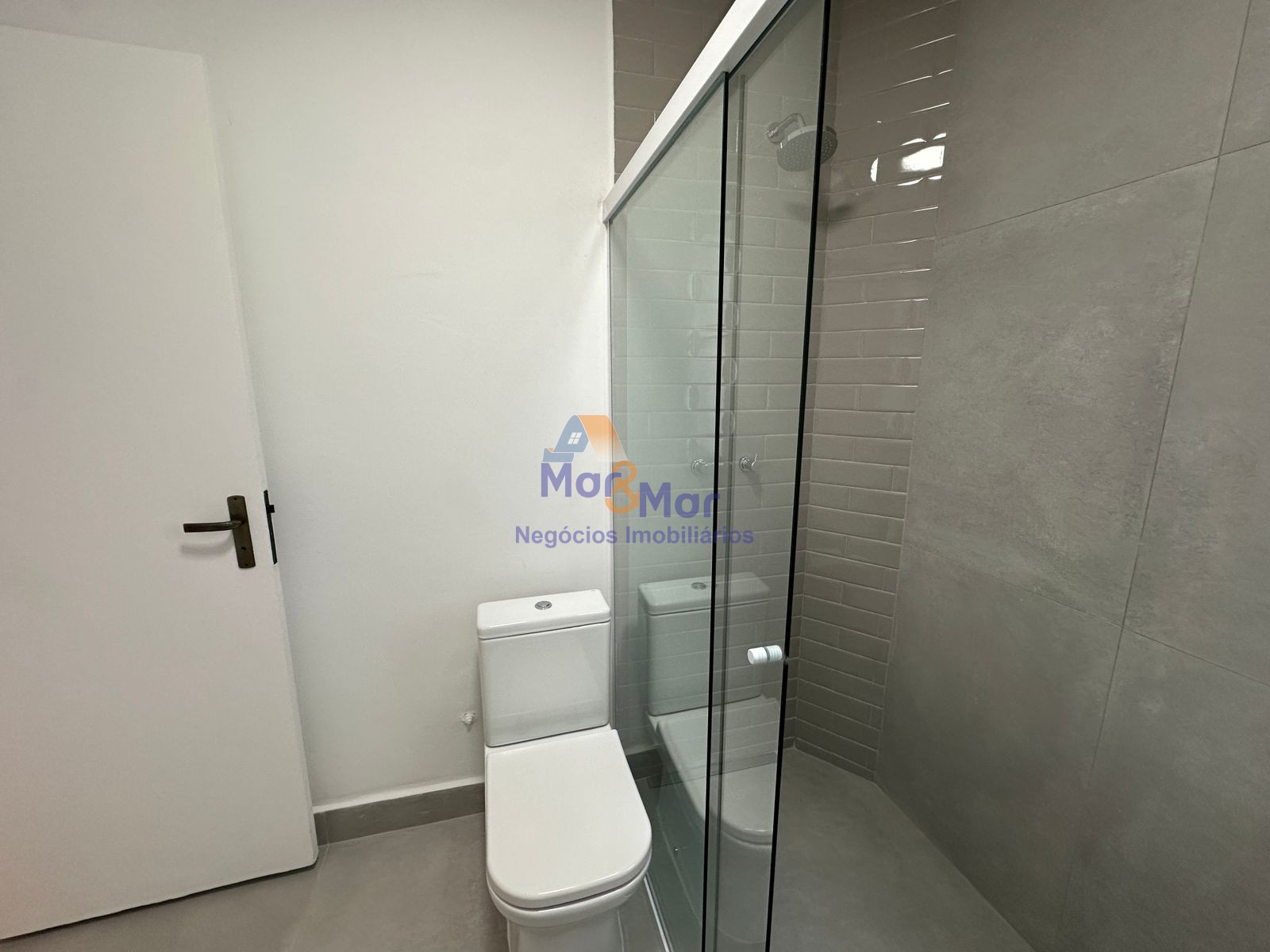 Apartamento Frente ao Mar nas Pitangueiras, Guarujá - SP