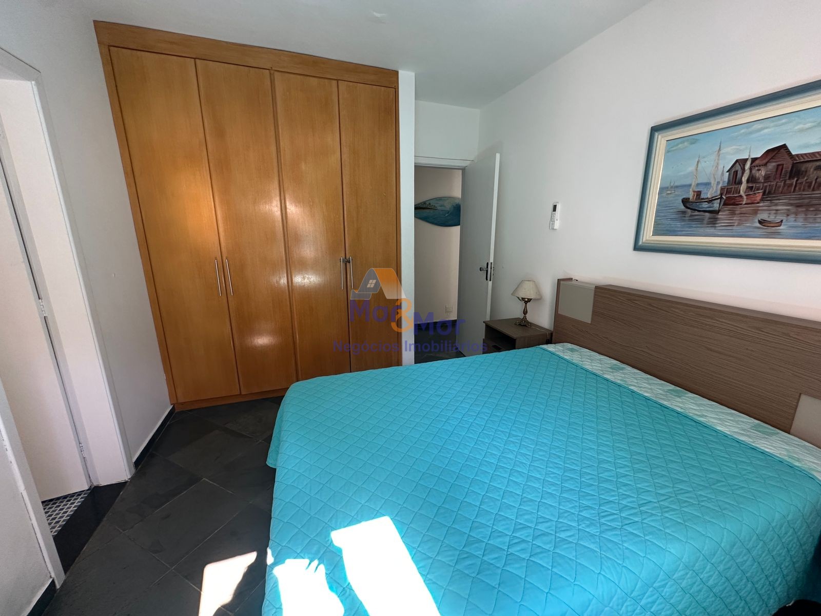 Apartamento na Praia das Pitangueiras, Guarujá - SP