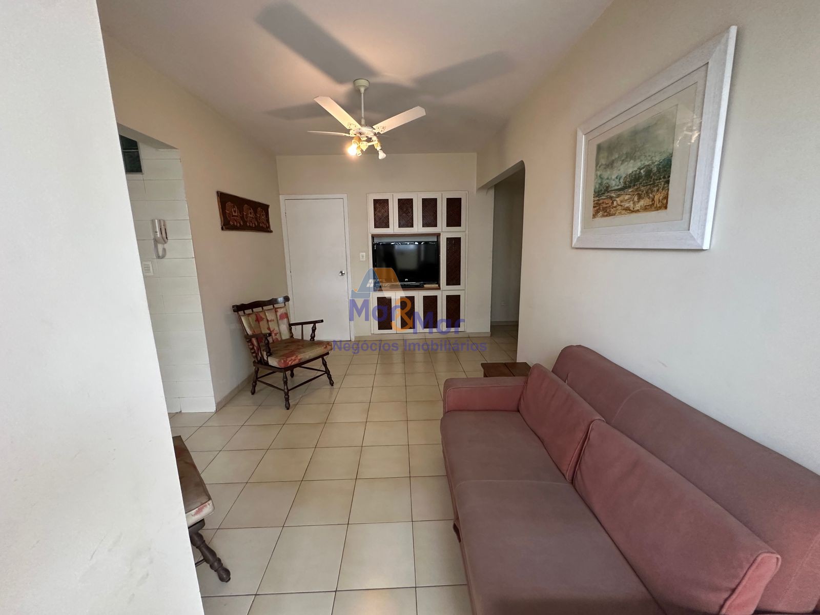 Apartamento na Praia das Pitangueiras, Guarujá - SP