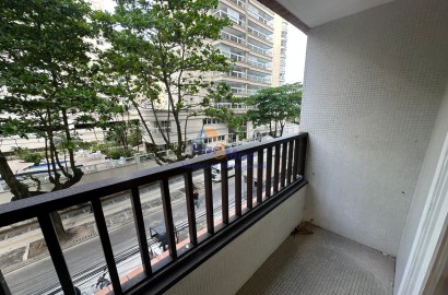 Apartamento na Praia das Pitangueiras, Guarujá - SP