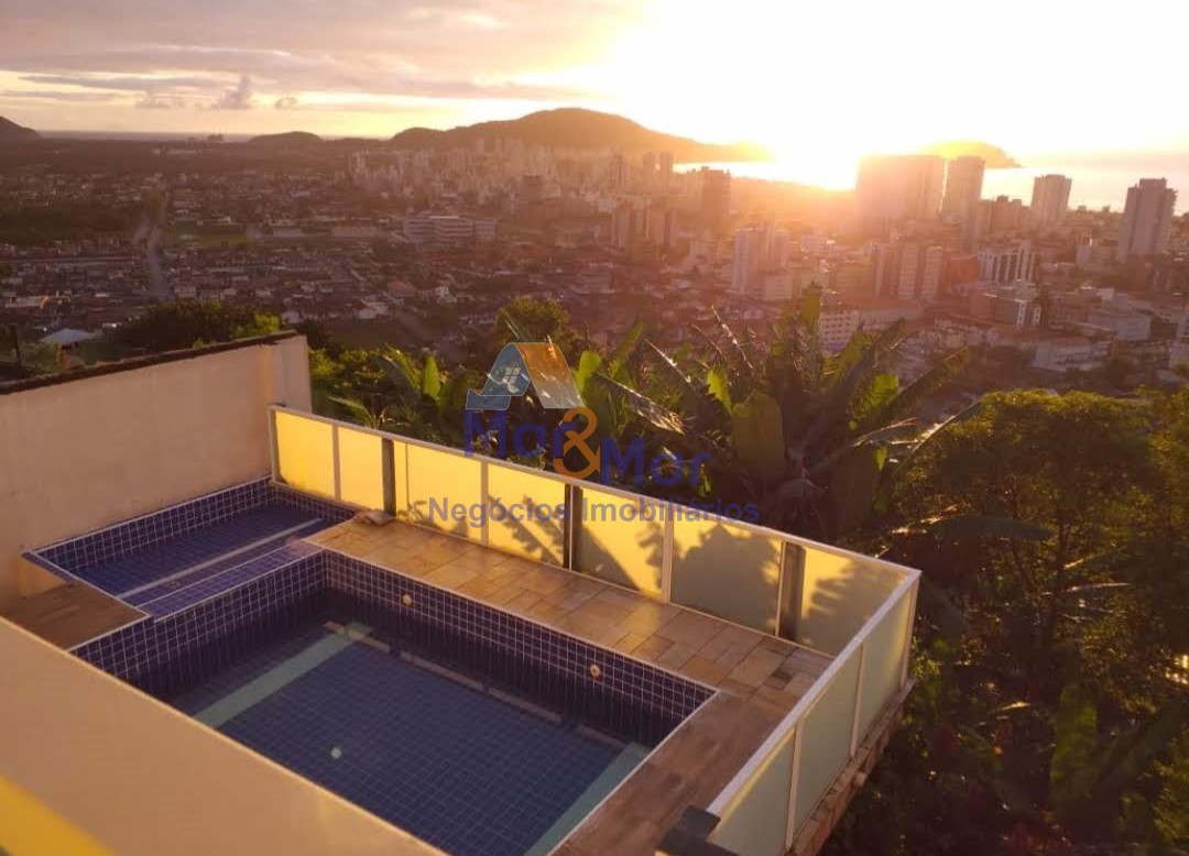 Casa em Condomínio na Praia da Enseada, Guarujá - SP