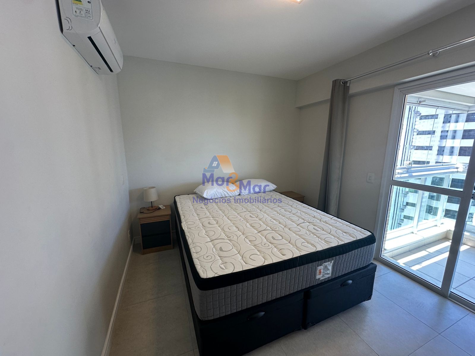 Apartamento na Praia das Astúrias, Guarujá - SP