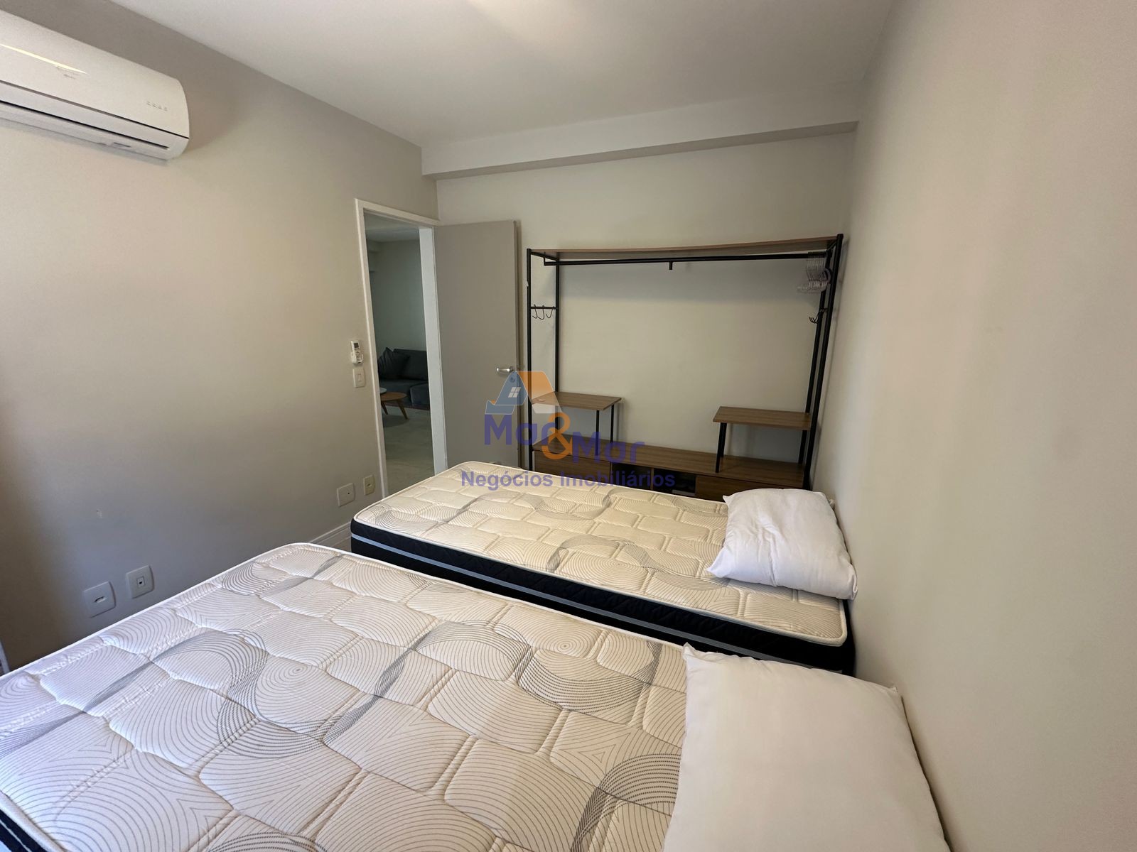 Apartamento na Praia das Astúrias, Guarujá - SP