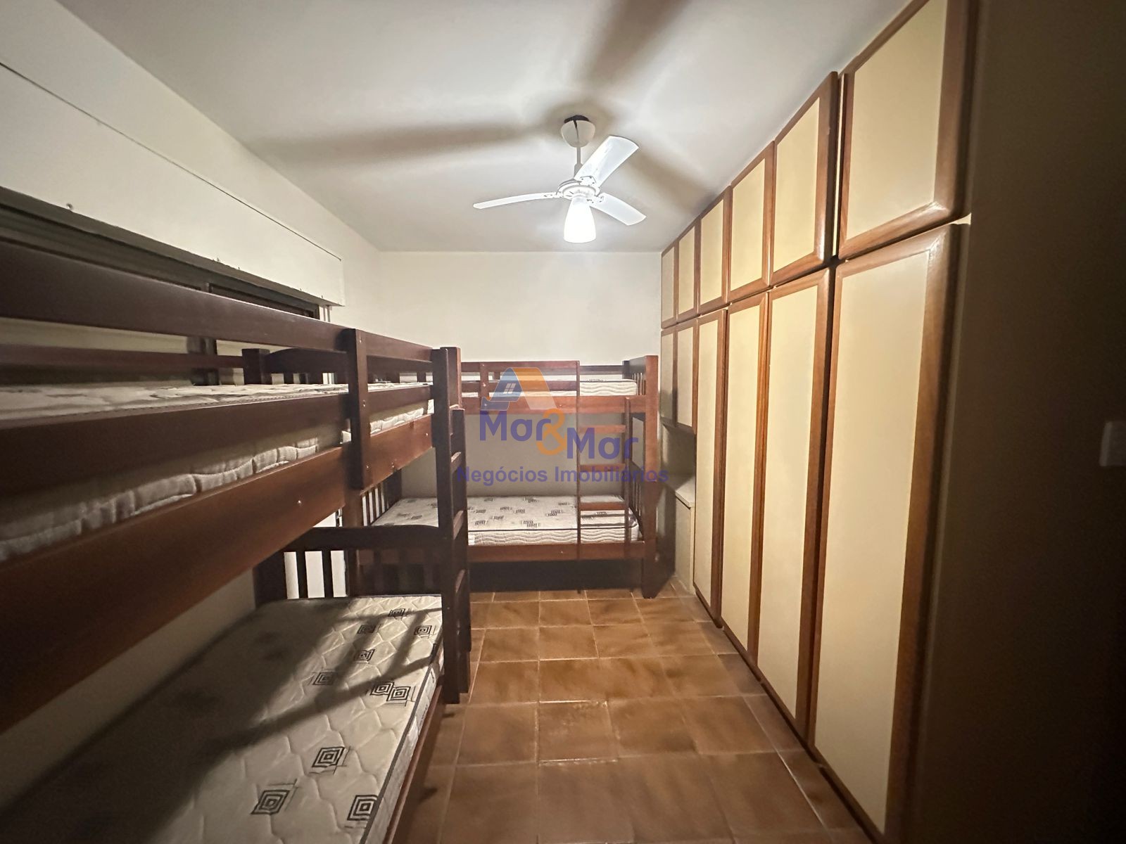 Apartamento Frente ao Mar nas Pitangueiras, Guarujá - SP