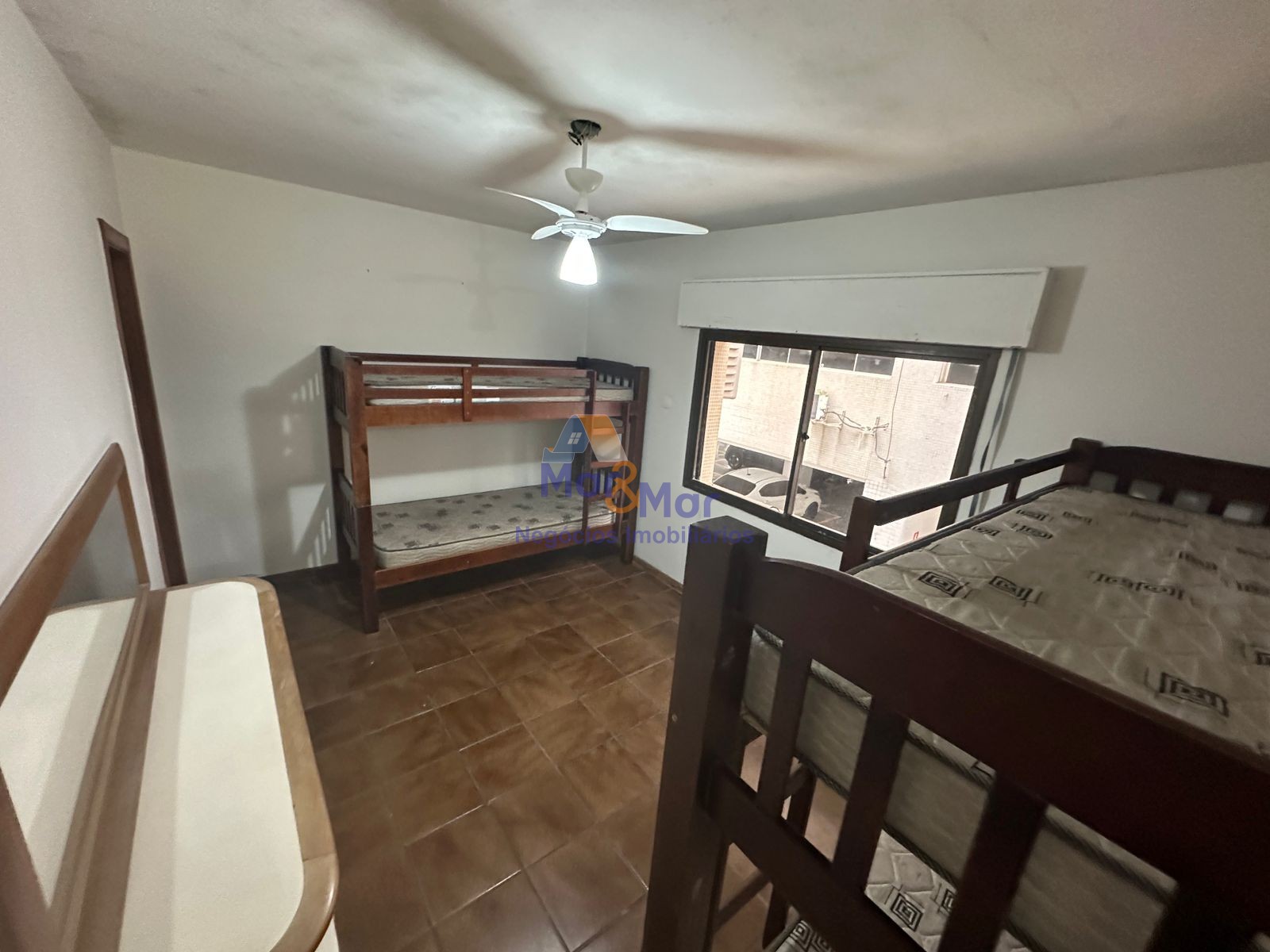 Apartamento Frente ao Mar nas Pitangueiras, Guarujá - SP