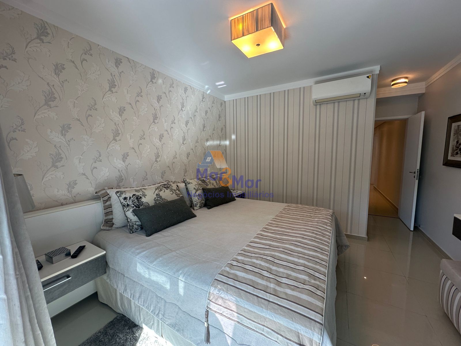 Apartamento Frente ao Mar-3-dormitorios-Enseada