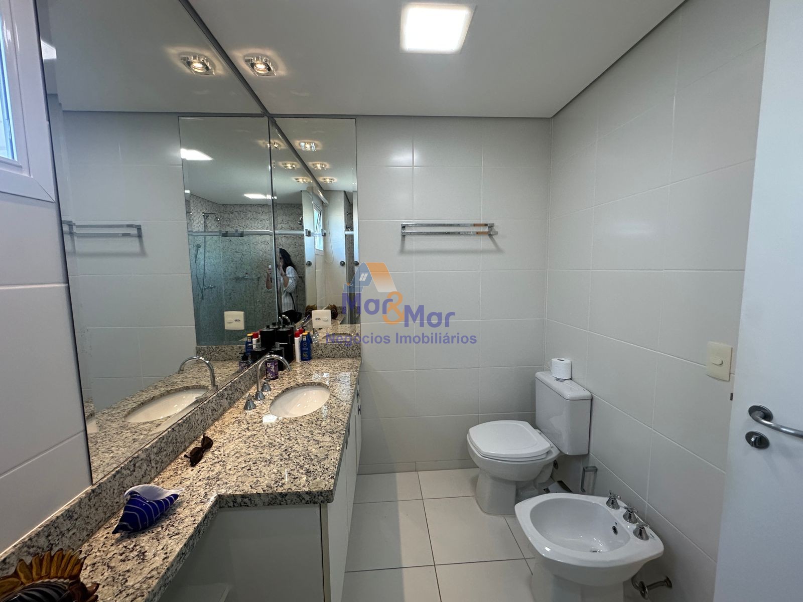 Apartamento Frente ao Mar-3-dormitorios-Enseada