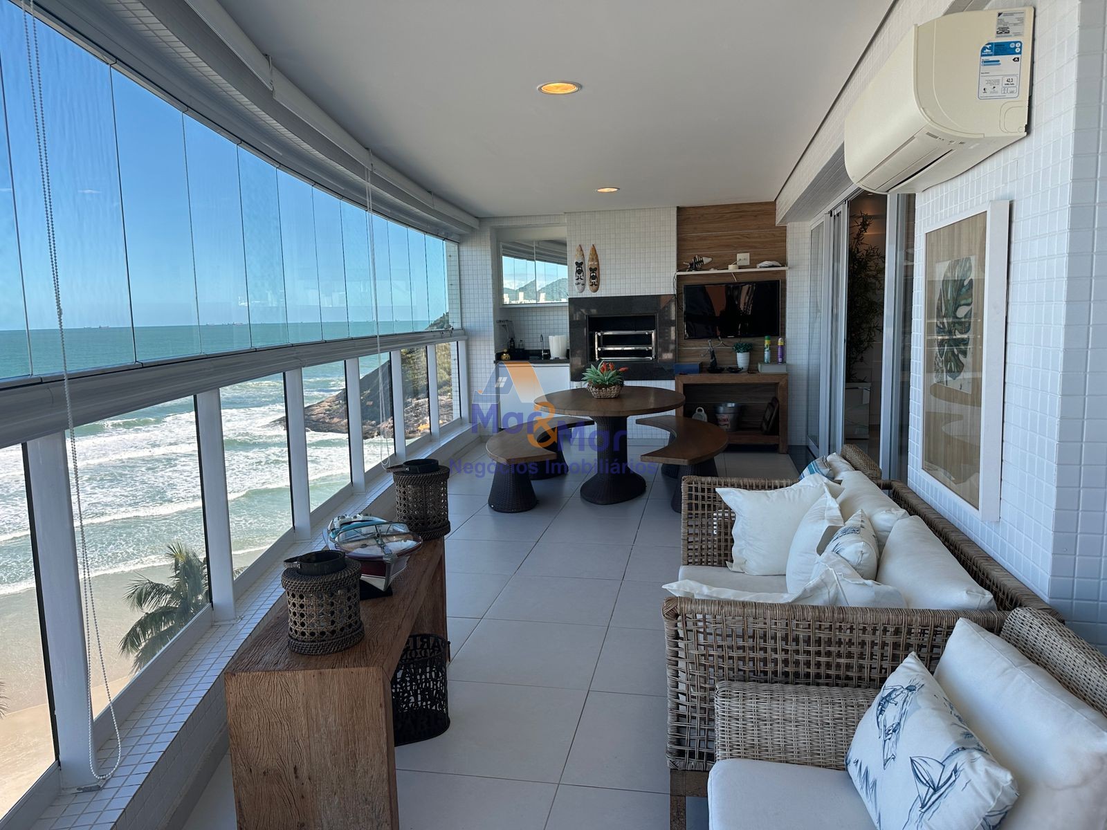 Apartamento Frente ao Mar-3-dormitorios-Enseada