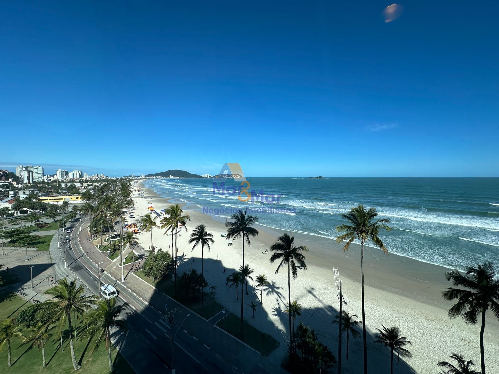 Apartamento Frente ao Mar-3-dormitorios-Enseada
