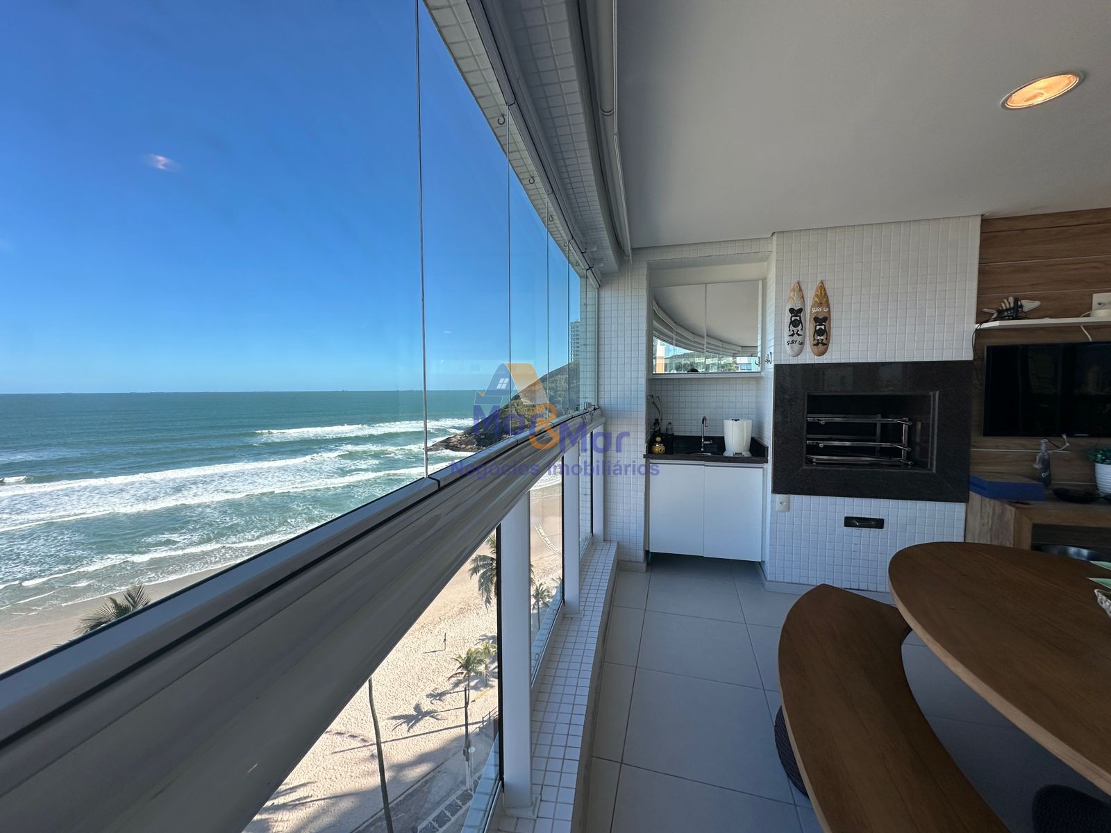 Apartamento Frente ao Mar-3-dormitorios-Enseada