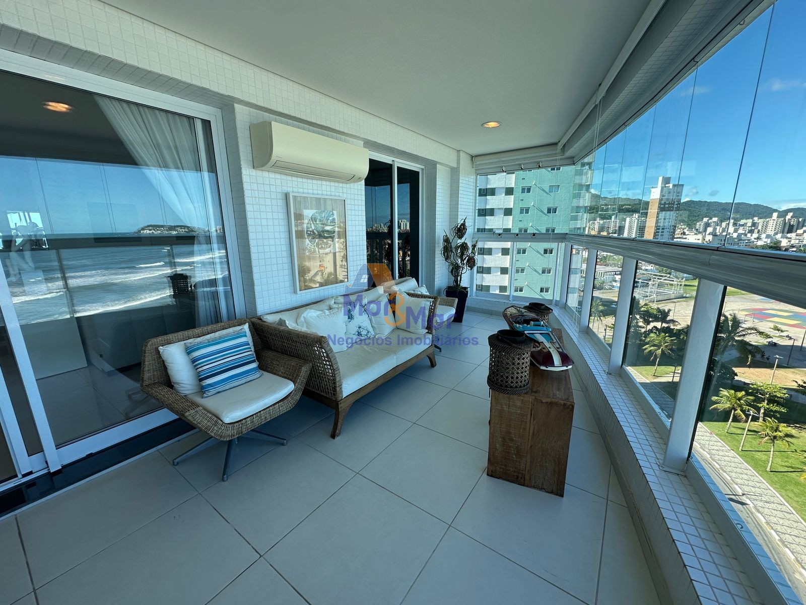 Apartamento Frente ao Mar-3-dormitorios-Enseada