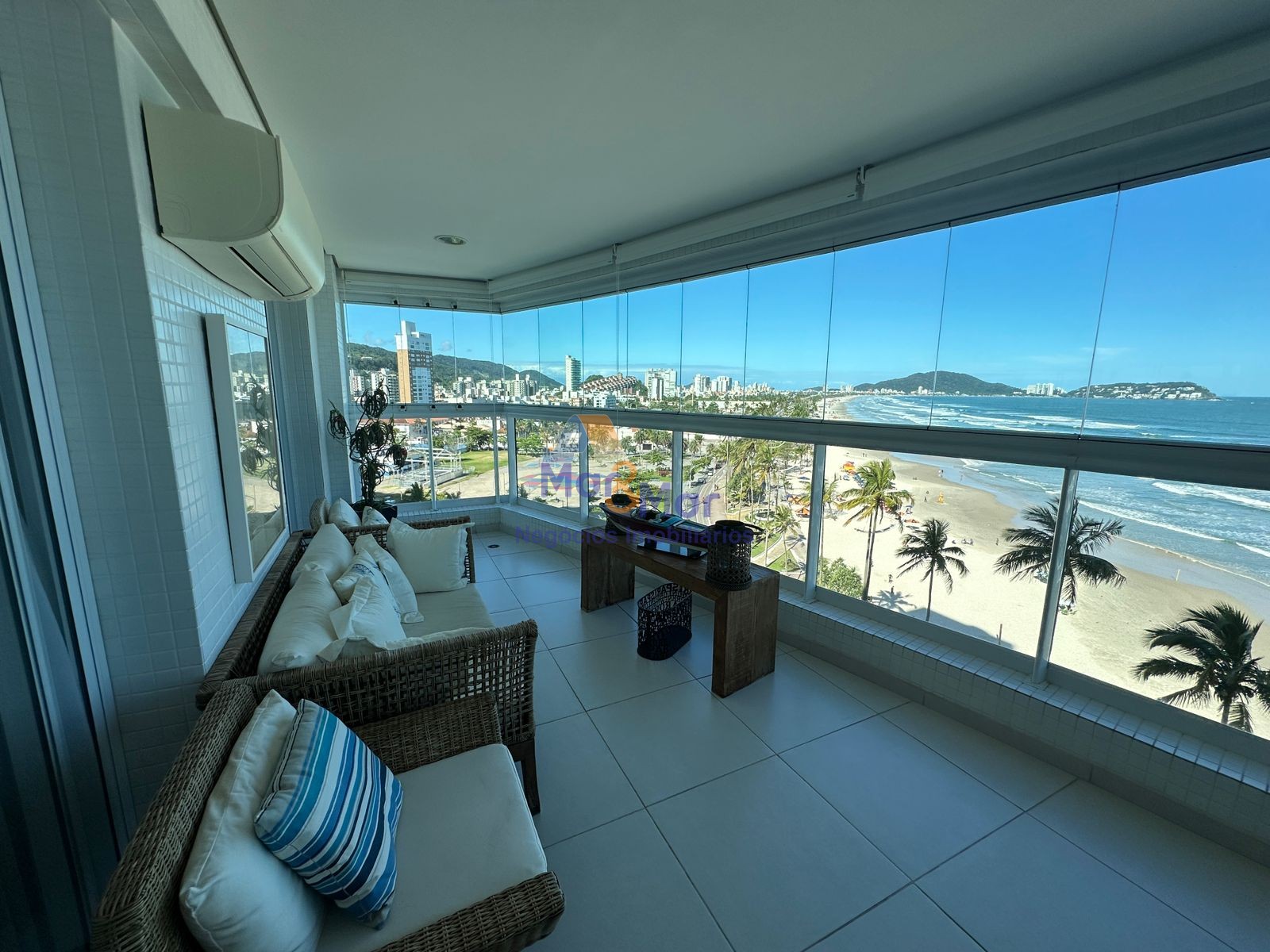 Apartamento Frente ao Mar-3-dormitorios-Enseada