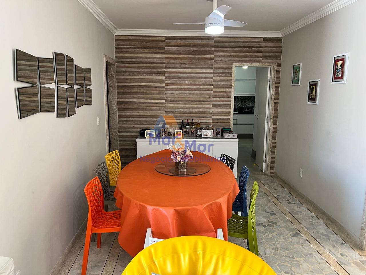 Apartamento na Praia da Enseada, Guarujá - SP