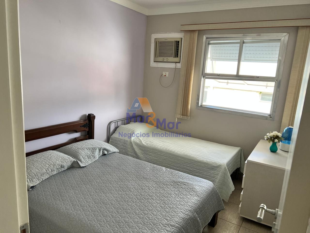 Apartamento na Praia da Enseada, Guarujá - SP