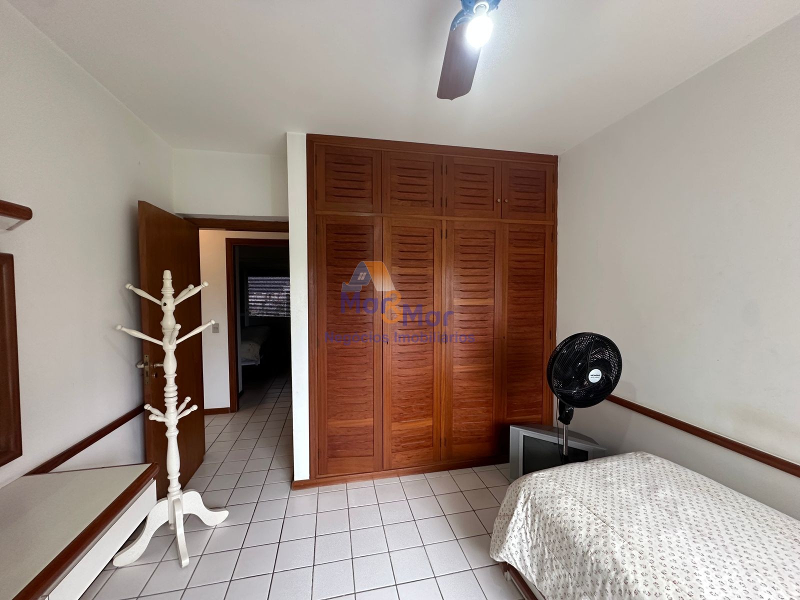 Apartamento Frente ao Mar nas Pitangueiras, Guarujá - SP