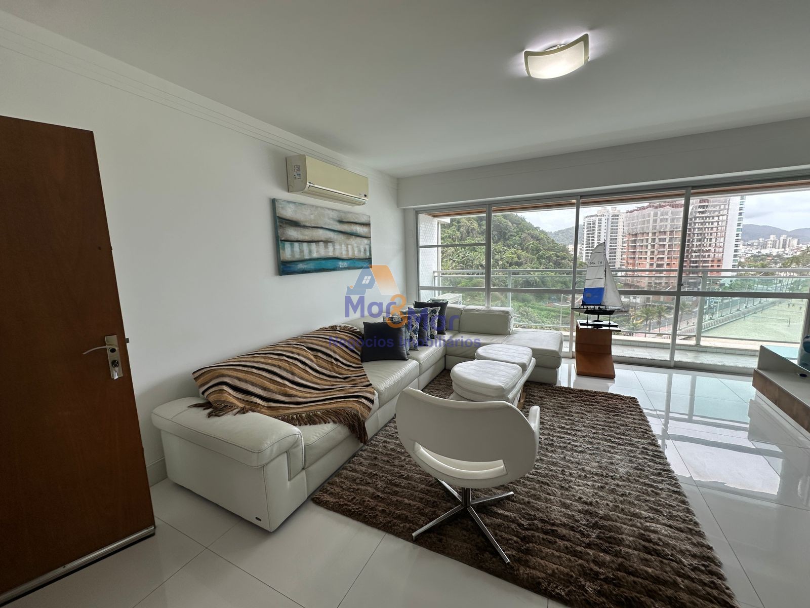 Apartamento Frente ao Mar-3-dormitorios-Pitangueiras