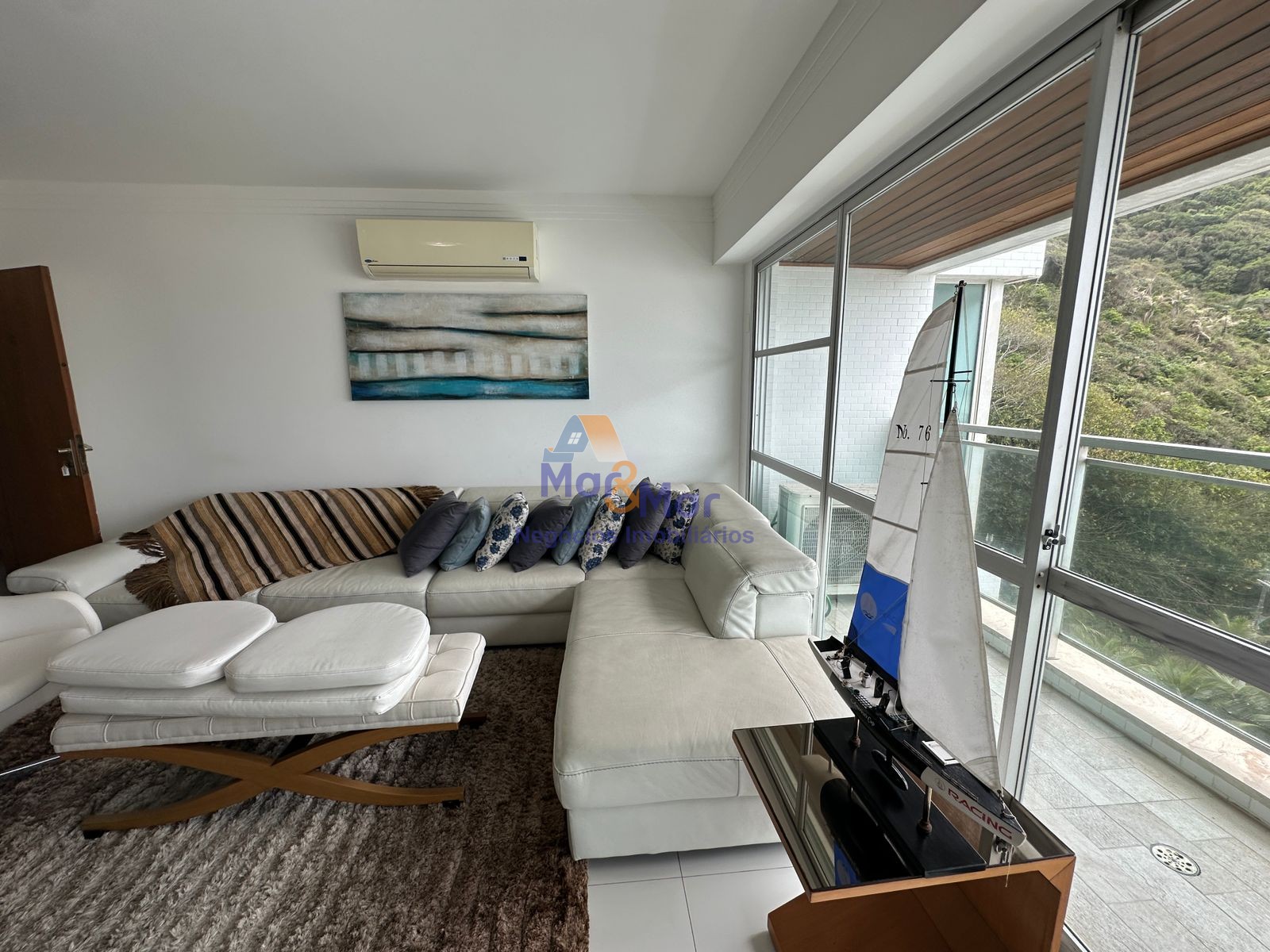 Apartamento Frente ao Mar-3-dormitorios-Pitangueiras