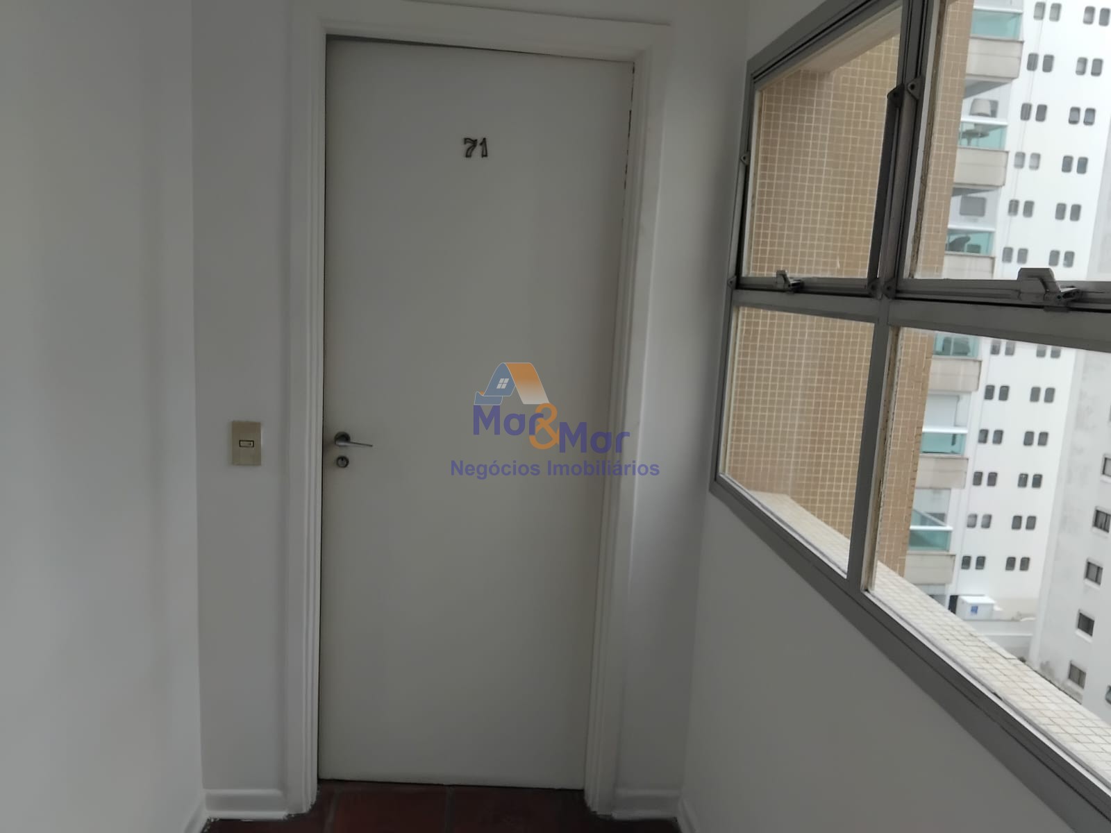 Apartamento na Praia das Astúrias, Guarujá - SP