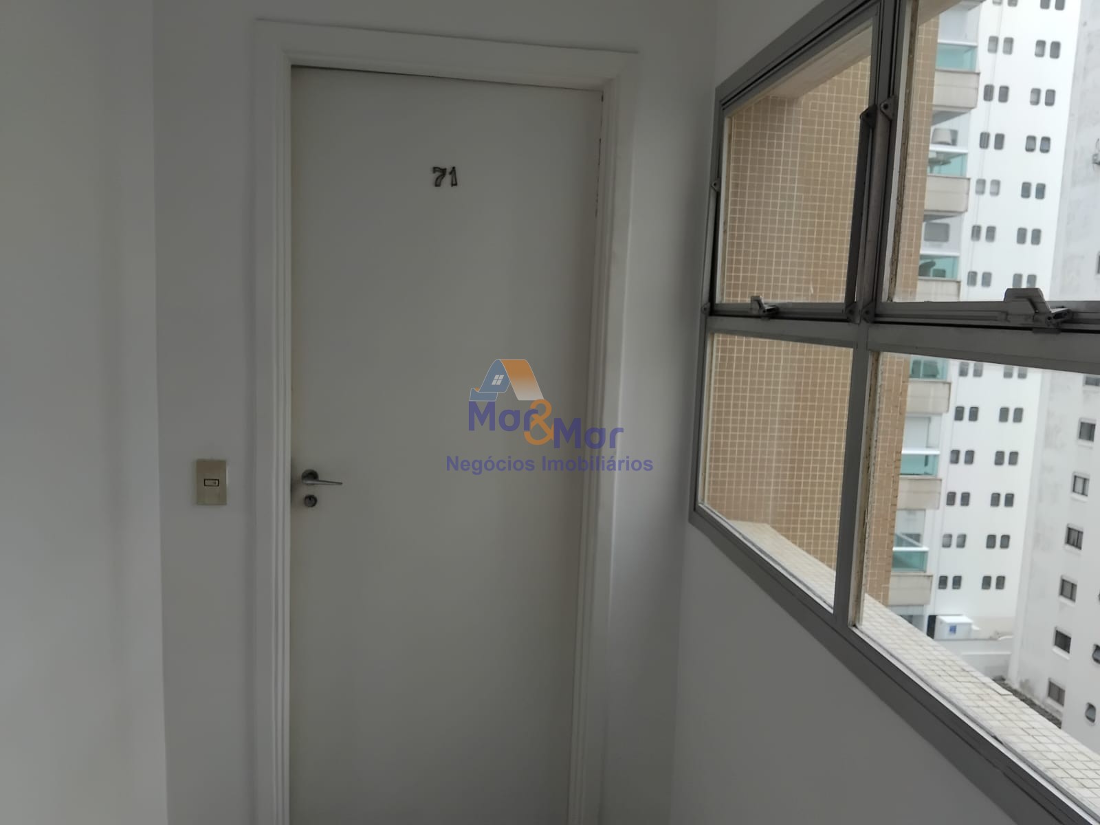 Apartamento na Praia das Astúrias, Guarujá - SP