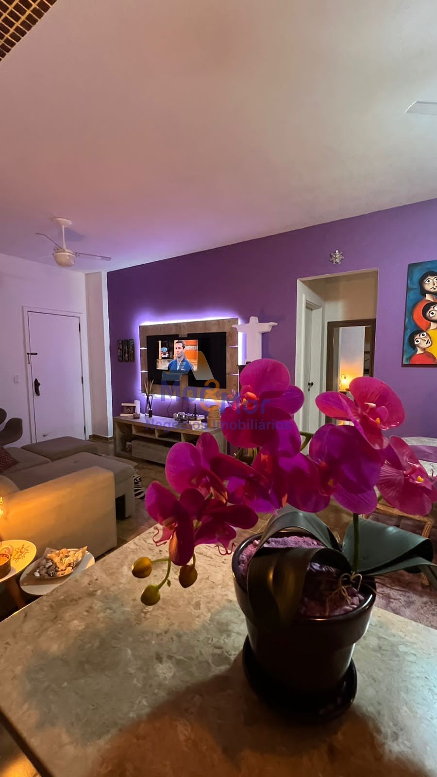 Apartamento na Praia da Enseada, Guarujá - SP