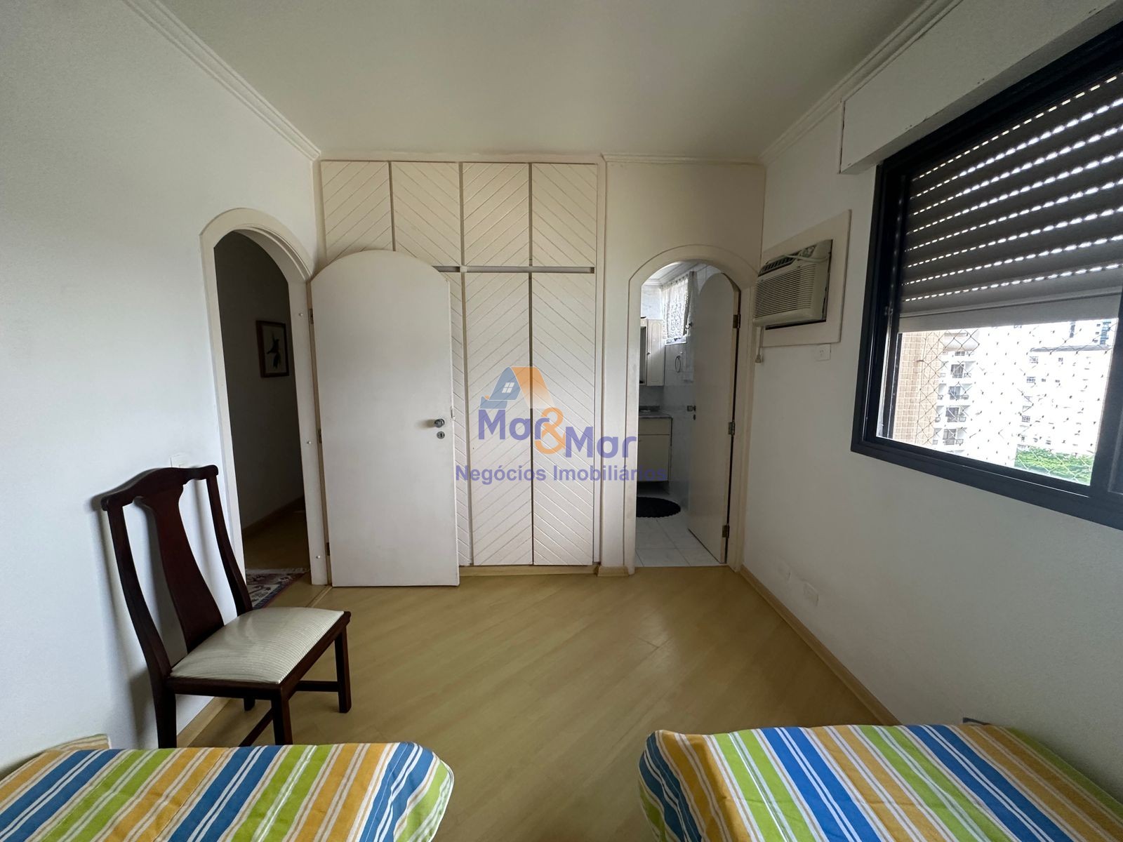 Apartamento Frente ao Mar nas Pitangueiras, Guarujá - SP