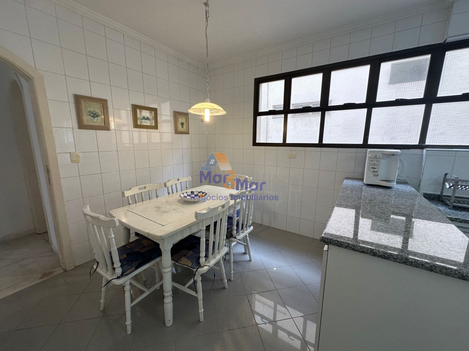 Apartamento Frente ao Mar nas Pitangueiras, Guarujá - SP