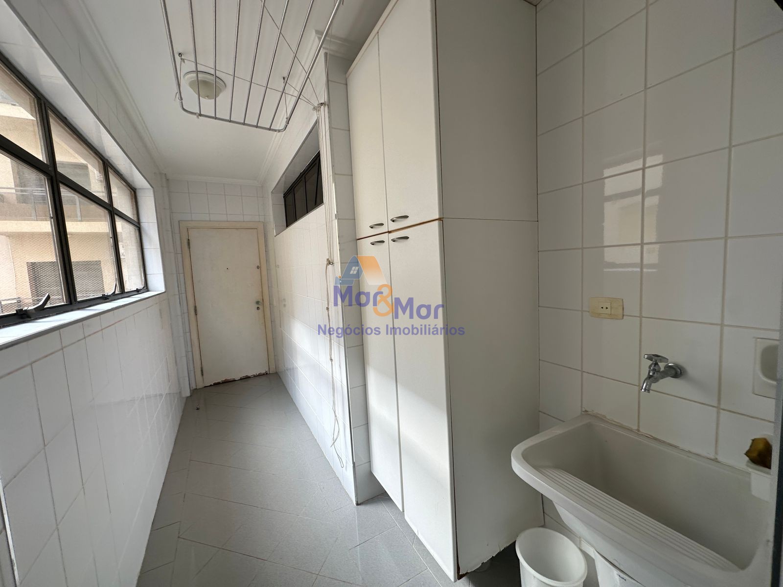 Apartamento Frente ao Mar nas Pitangueiras, Guarujá - SP