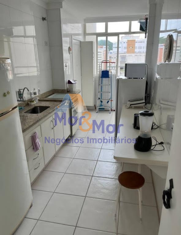 Apartamento na Praia das Pitangueiras, Guarujá - SP