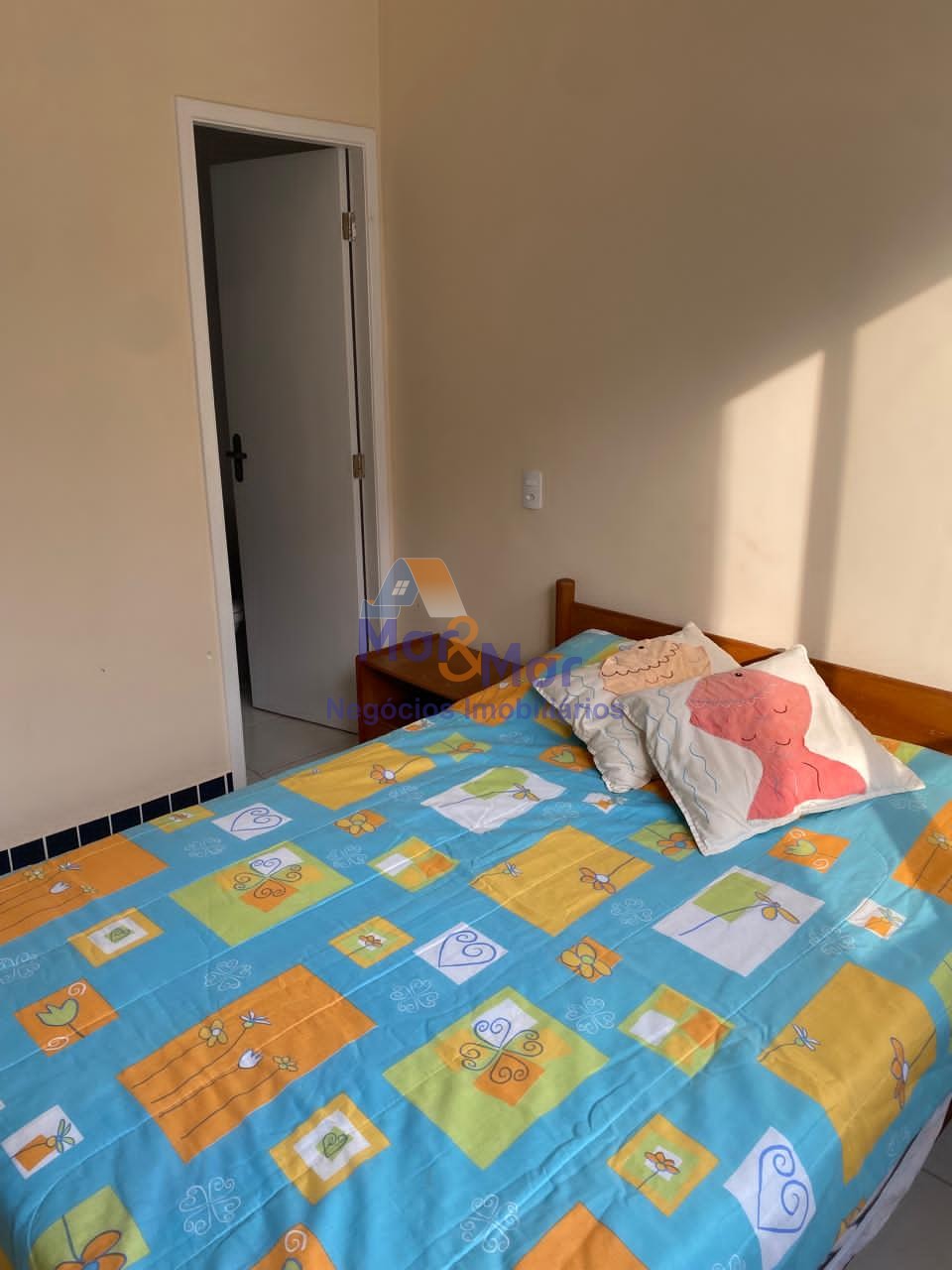 Apartamento na Praia das Pitangueiras, Guarujá - SP