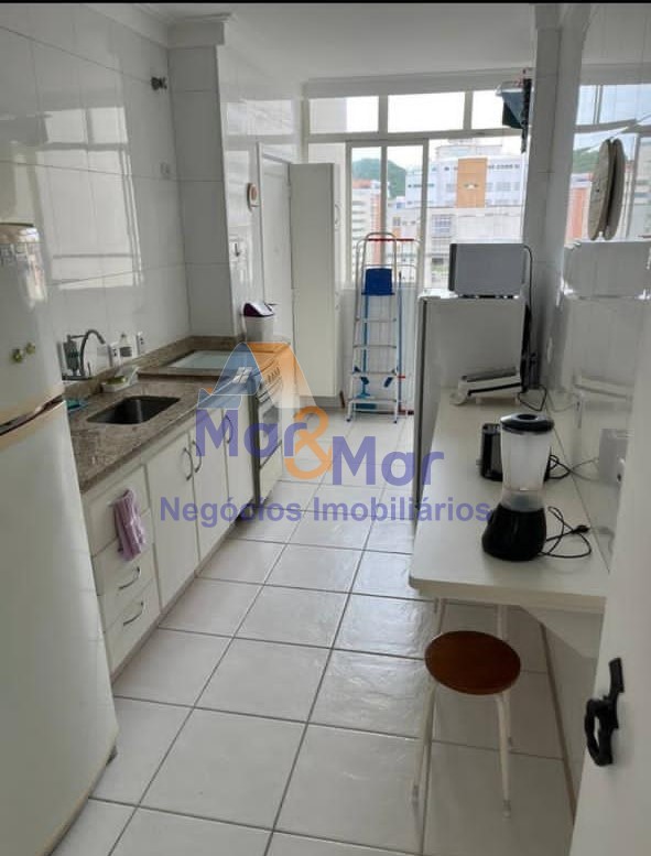 Apartamento na Praia das Pitangueiras, Guarujá - SP