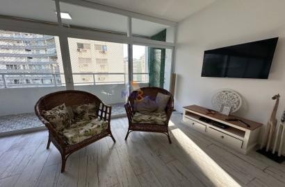 Apartamento na Praia das Pitangueiras, Guarujá - SP