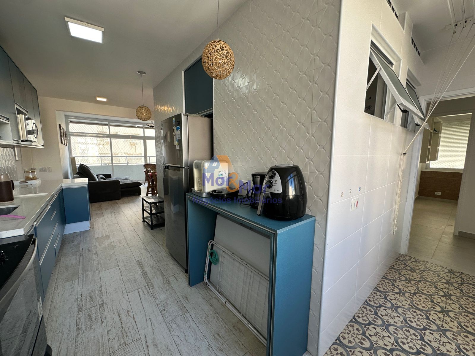 Apartamento na Praia das Pitangueiras, Guarujá - SP