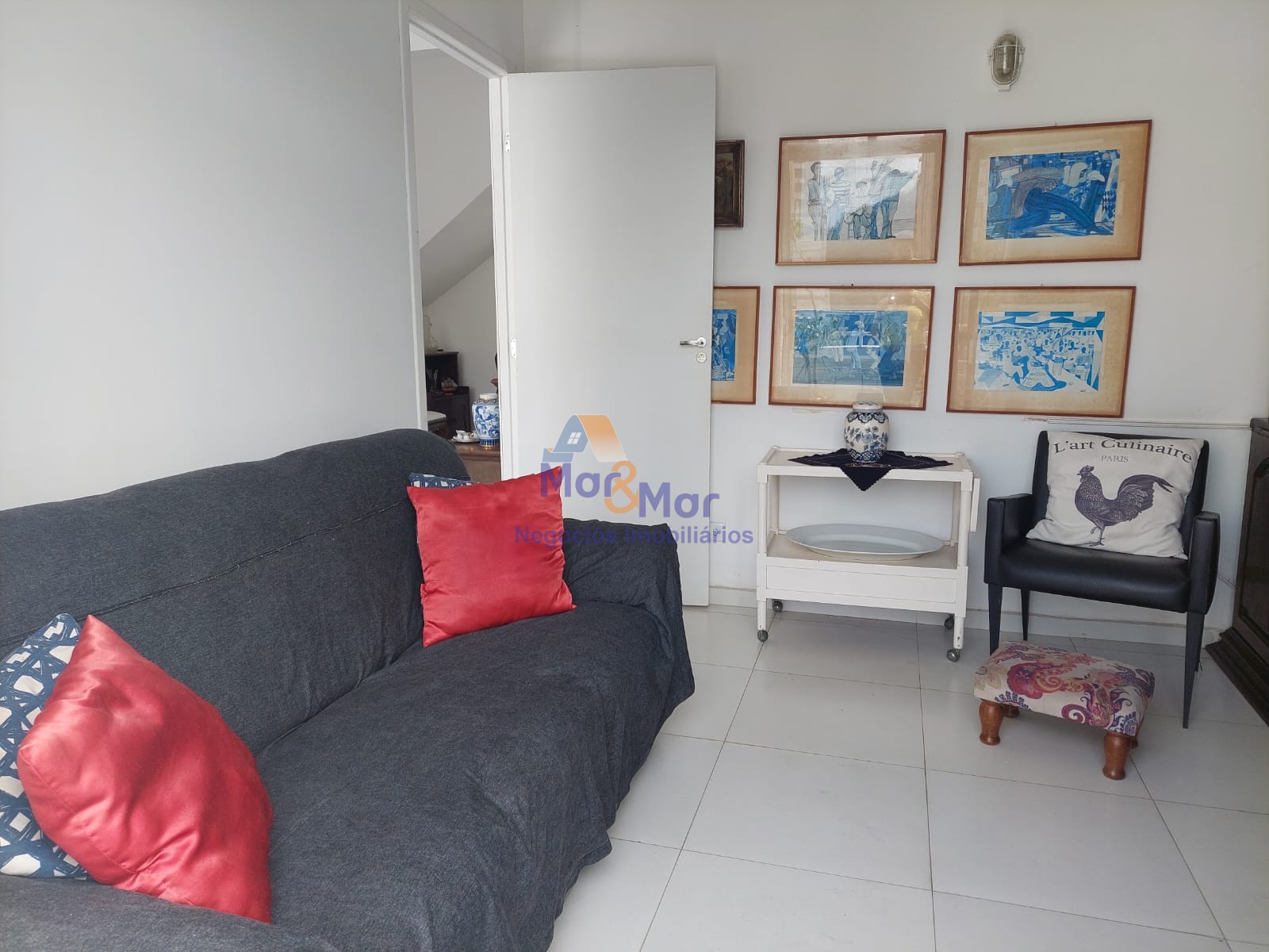 Cobertura Duplex localizada na praia da Pitangueiras!