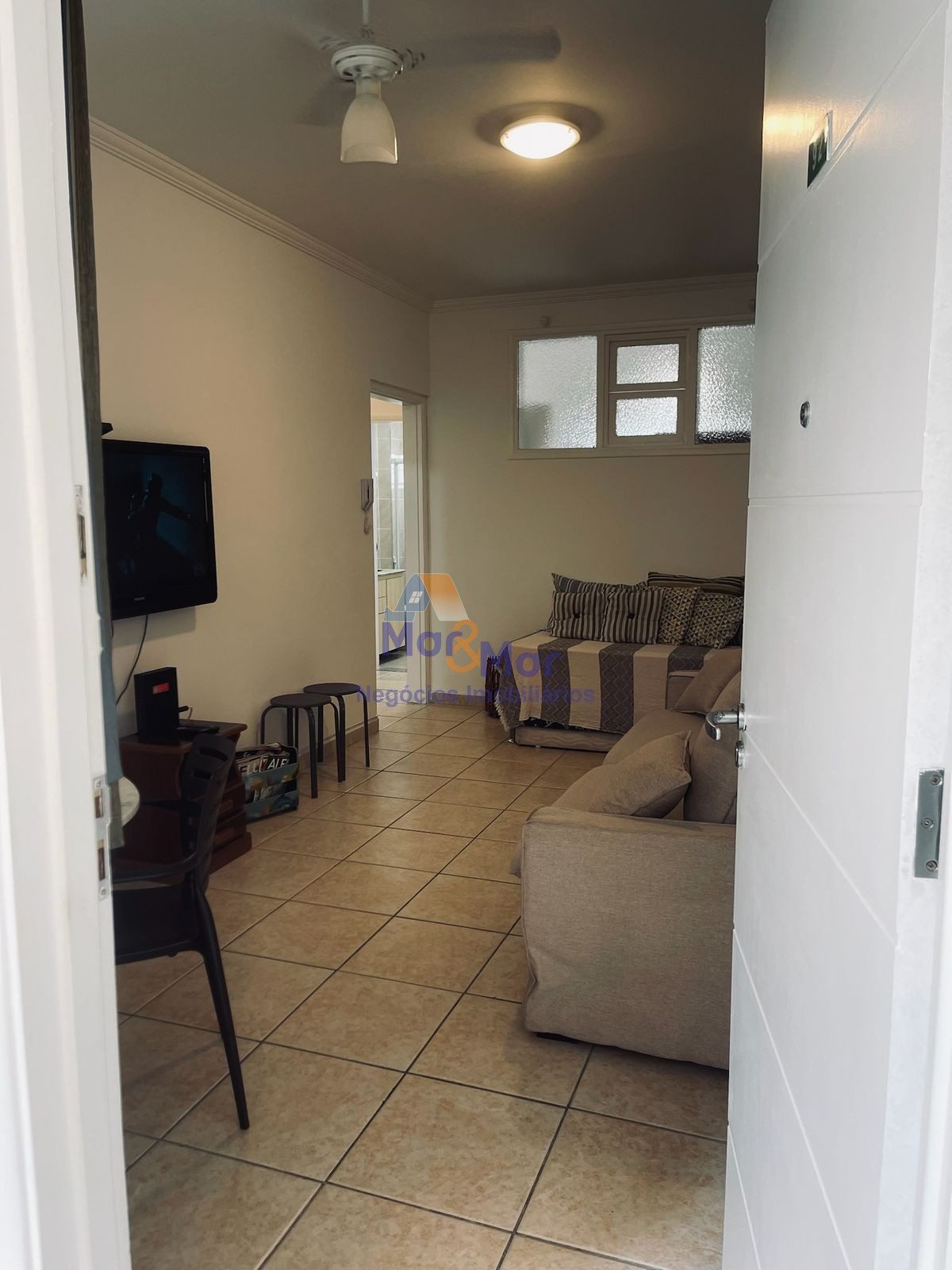 Apartamento na Praia das Pitangueiras, Guarujá - SP