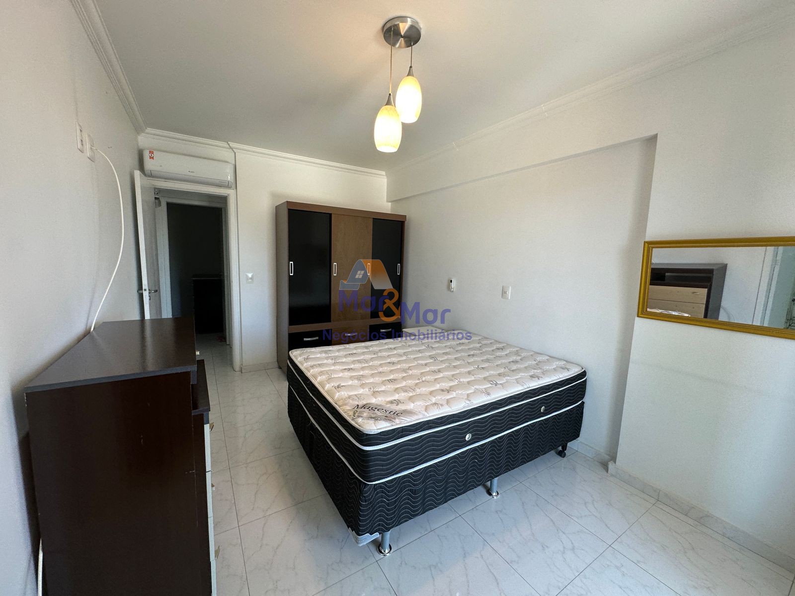 Apartamento na Praia das Astúrias, Guarujá - SP