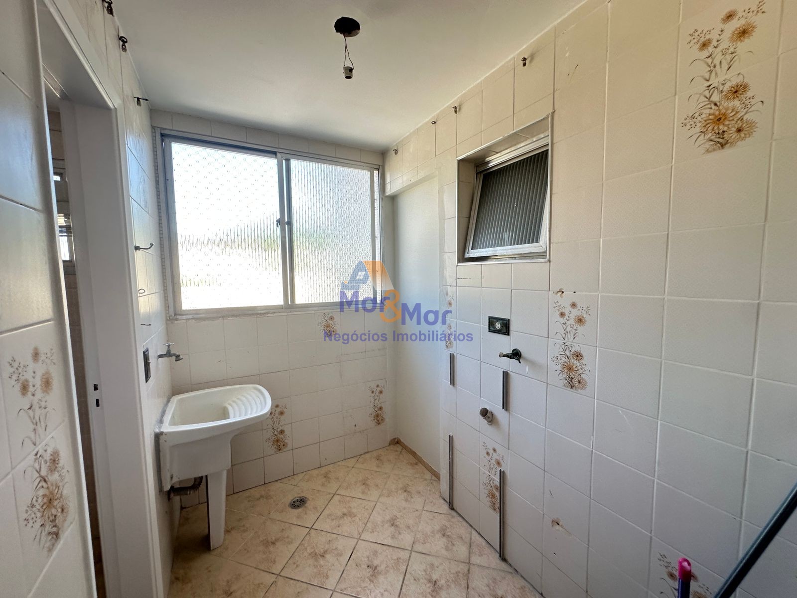 Apartamento na Praia da Enseada, Guarujá - SP