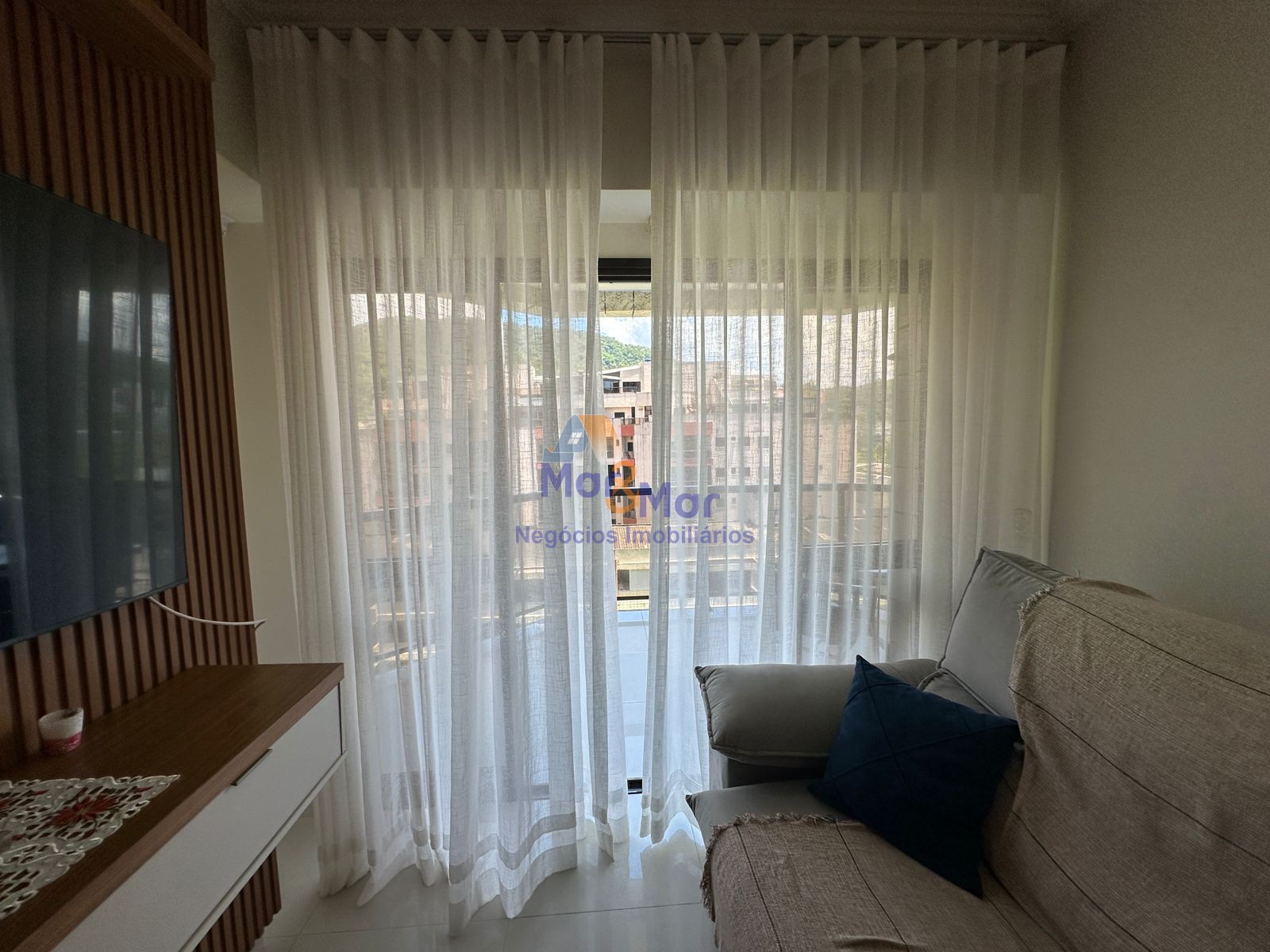 Apartamento na Praia da Enseada, Guarujá - SP