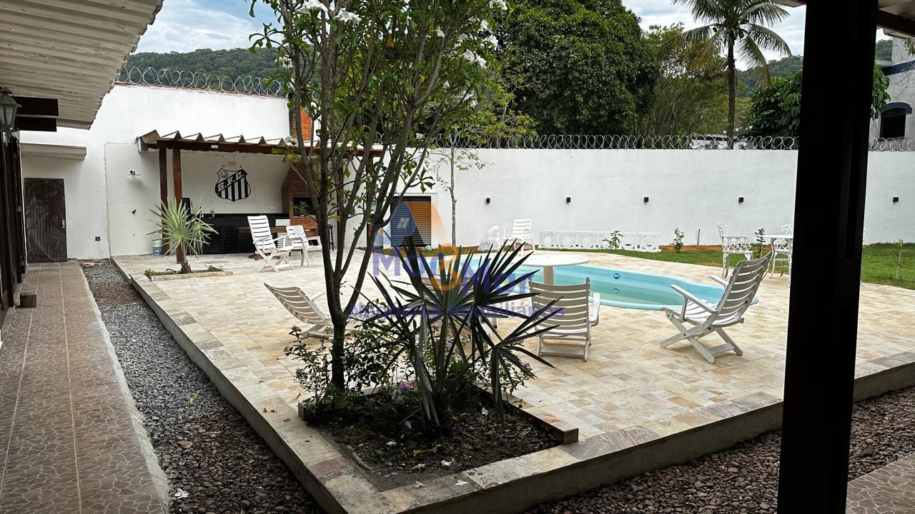 Casa na Praia do Guaiuba, Guarujá - SP