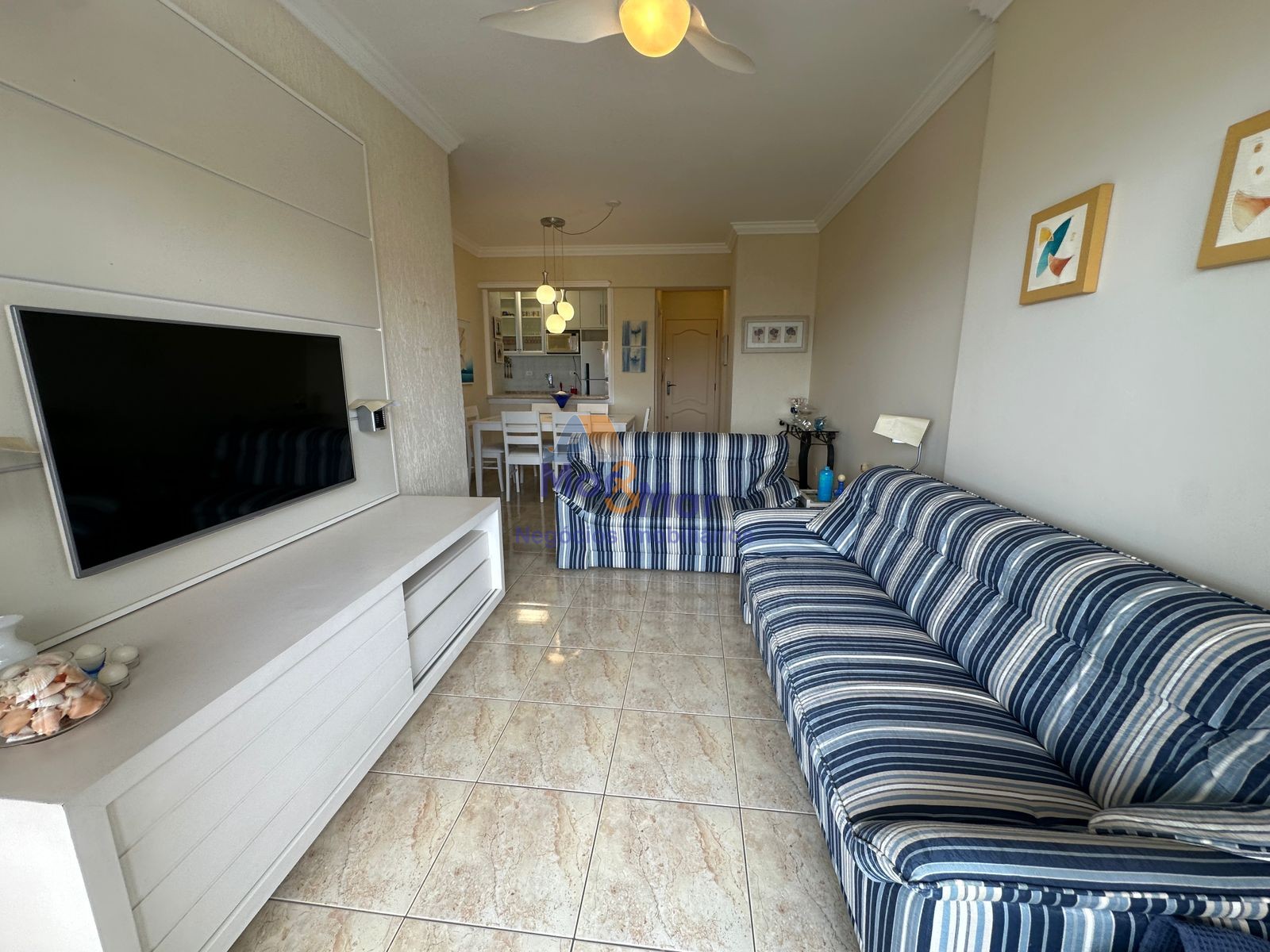 Apartamento na Praia da Enseada, Guarujá - SP