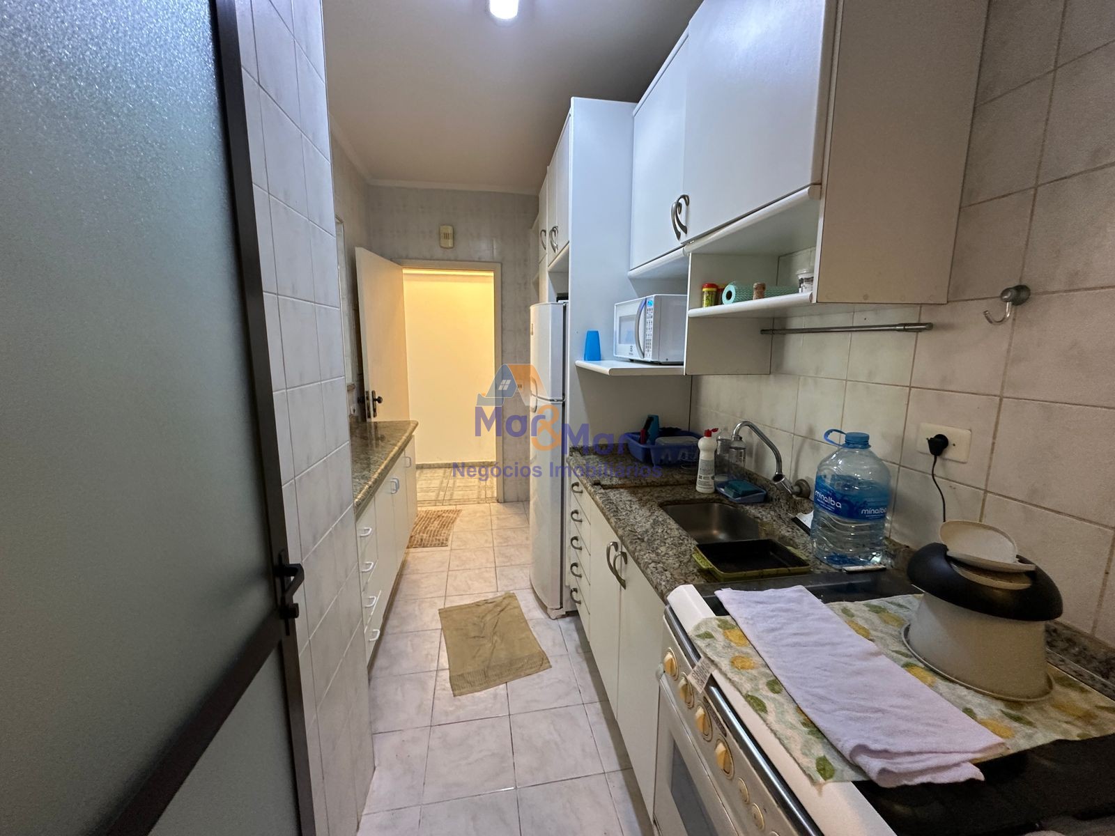 Apartamento na Praia da Enseada, Guarujá - SP