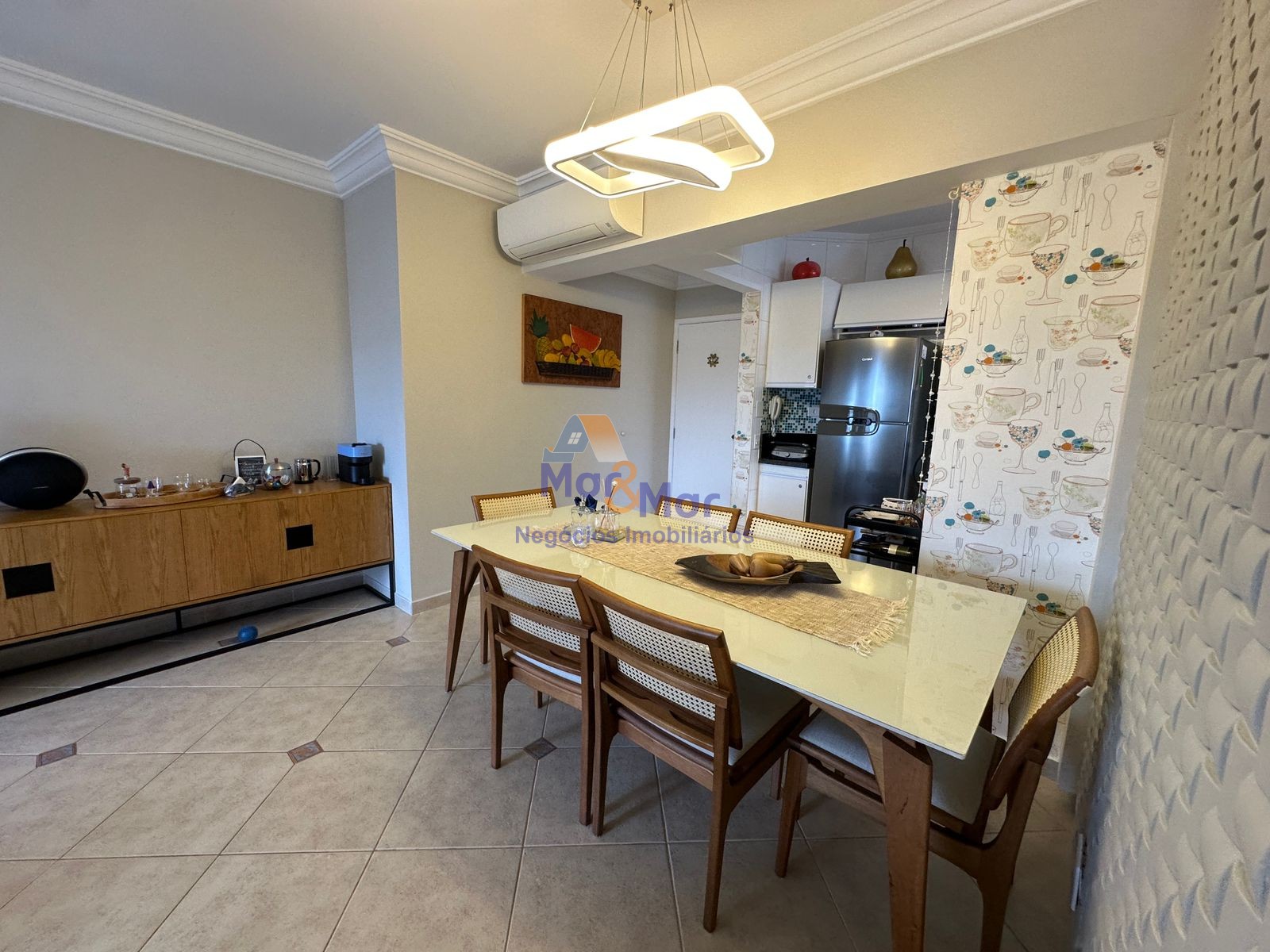 Apartamento na Praia da Enseada, Guarujá - SP