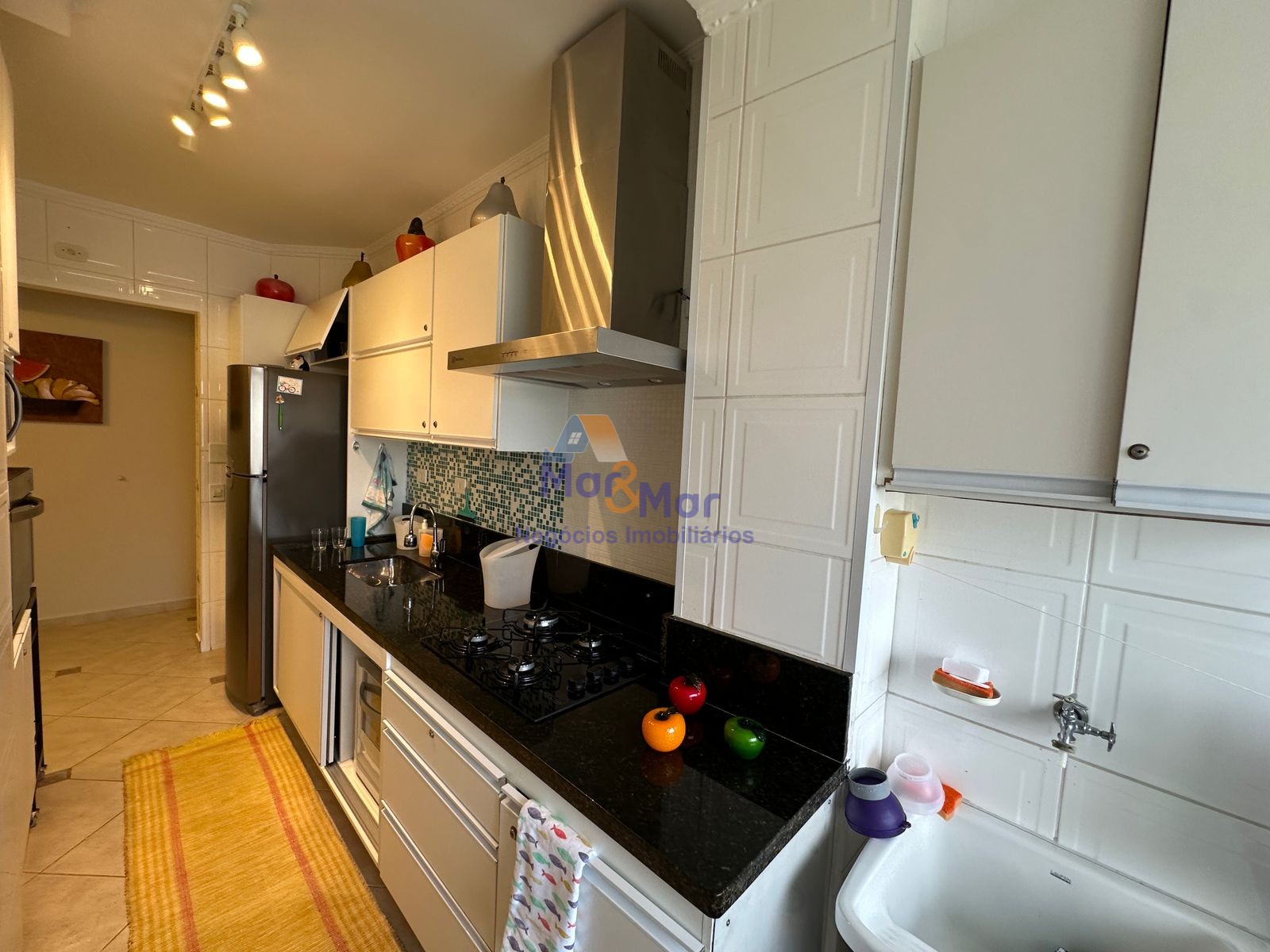 Apartamento na Praia da Enseada, Guarujá - SP